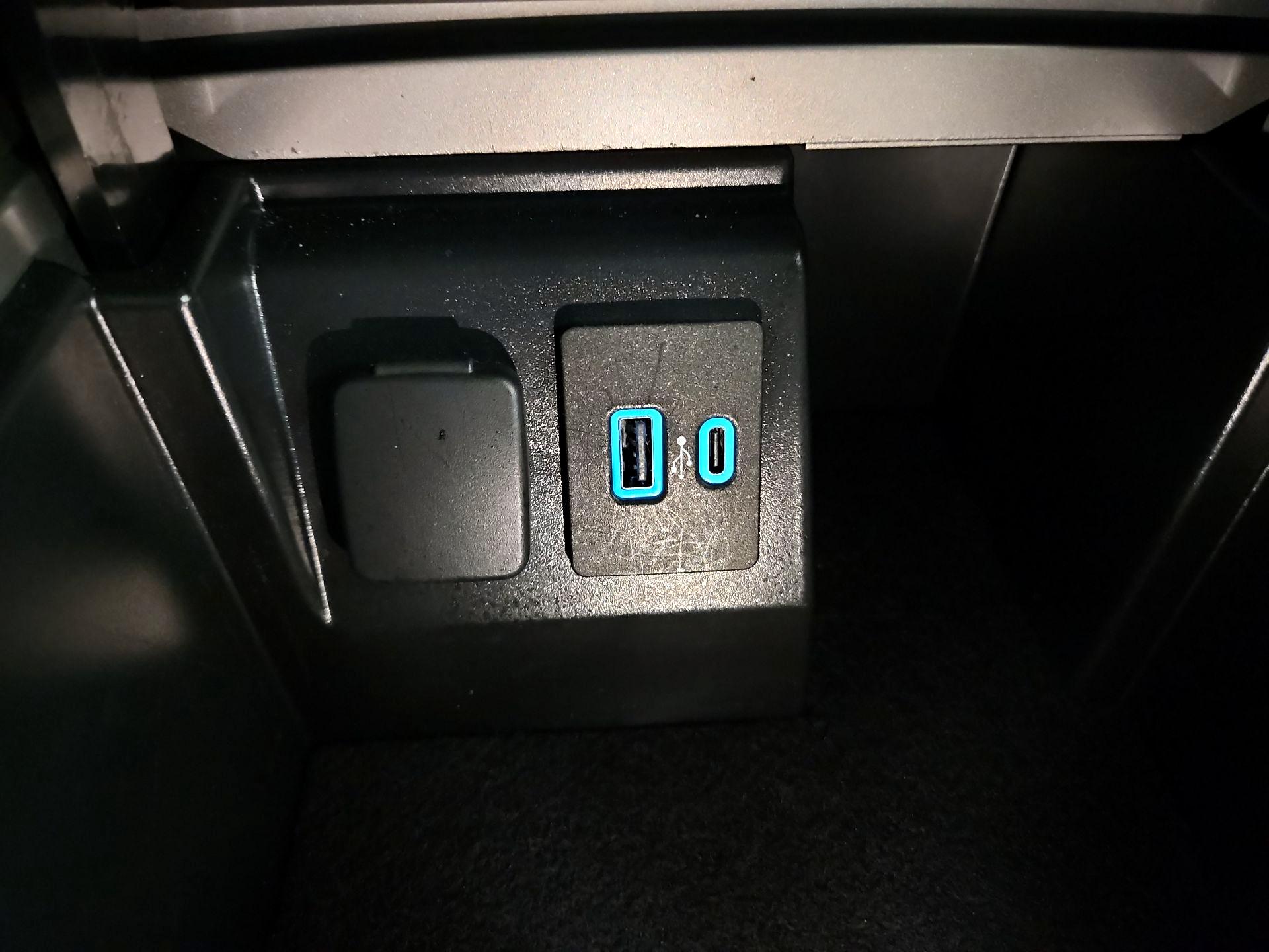 Thumbnail: 2023 Ford Explorer - 19