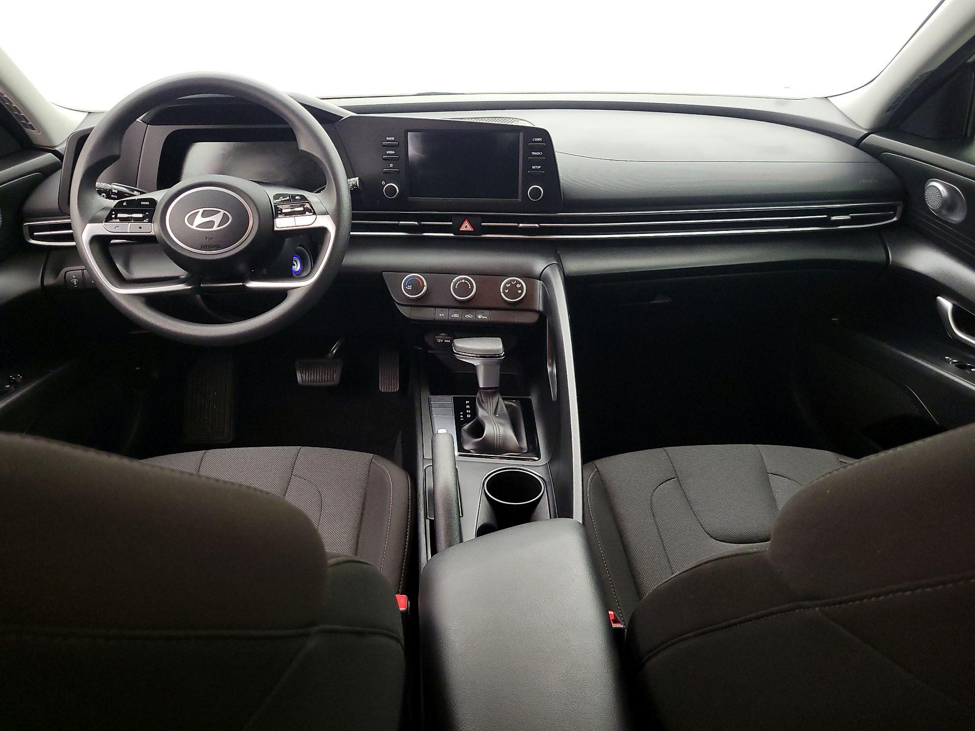 Thumbnail: 2024 Hyundai Elantra - 9