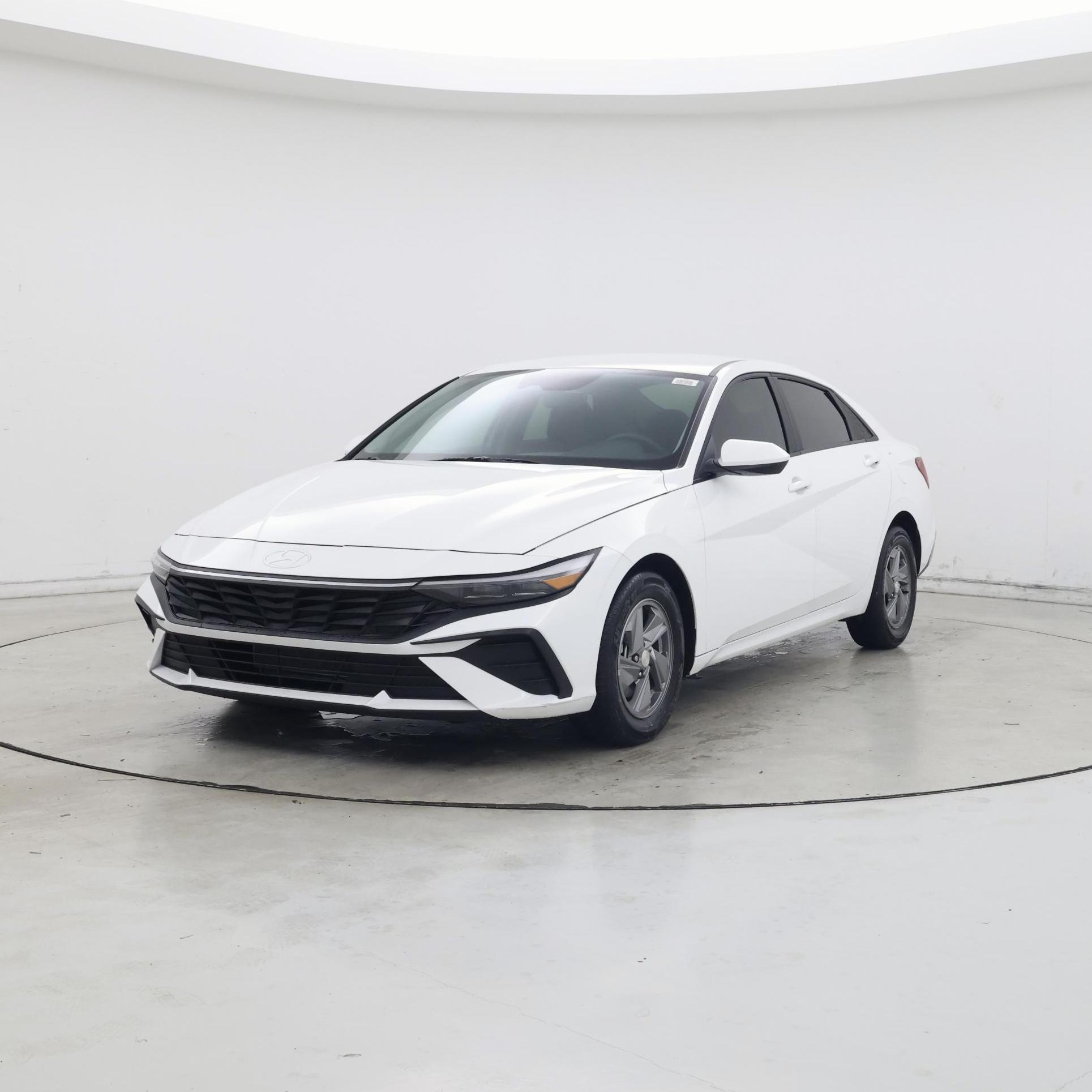 Thumbnail: 2024 Hyundai Elantra - 4