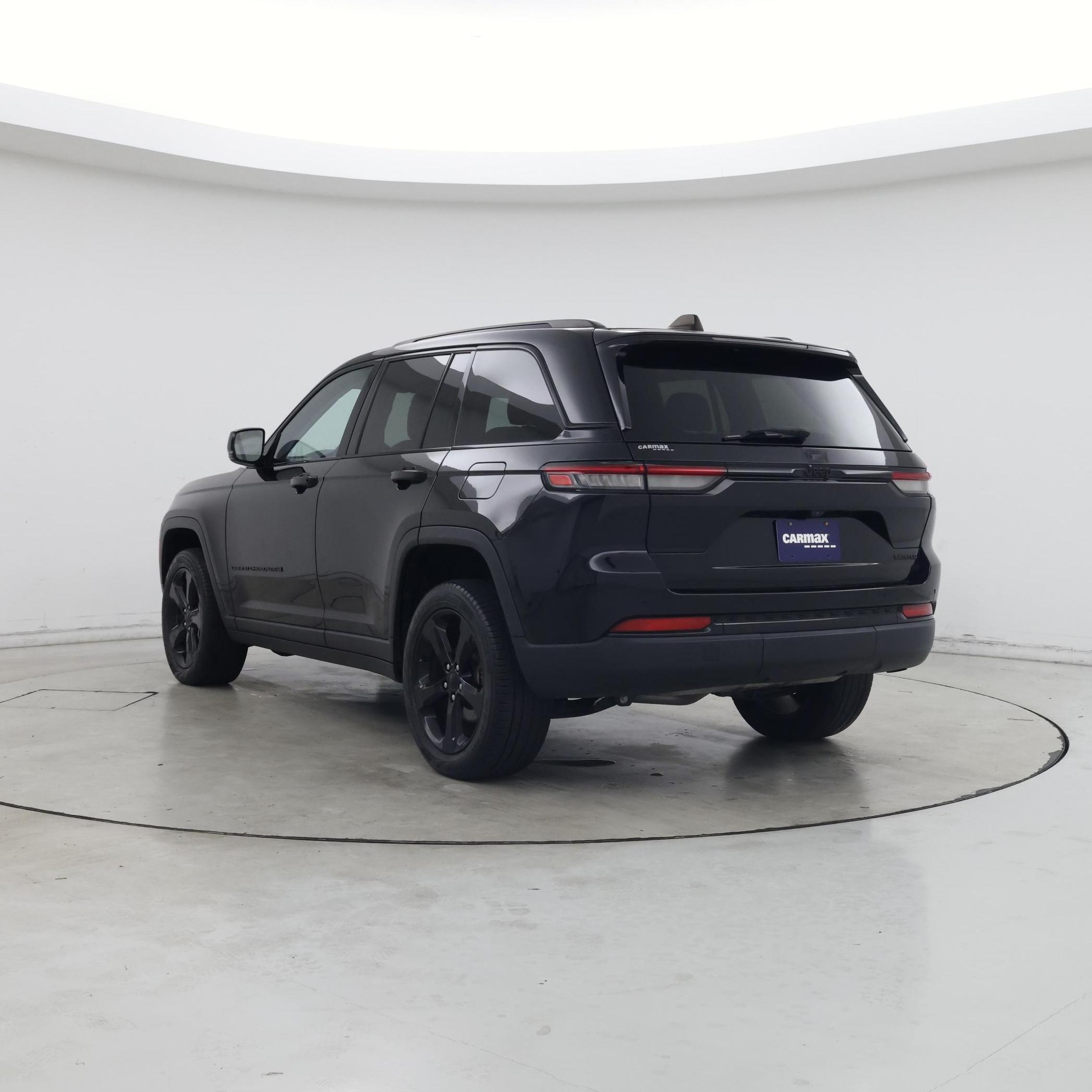 Thumbnail: 2023 Jeep Grand Cherokee - 2