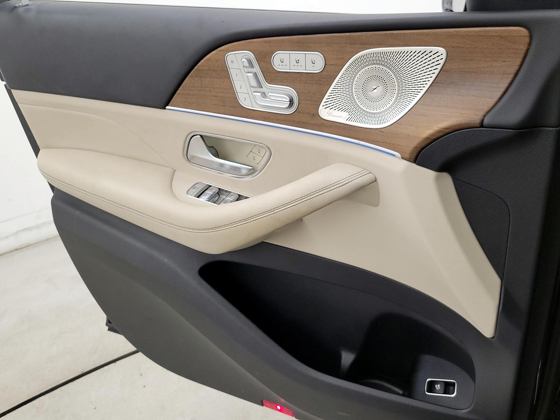 Thumbnail: 2021 Mercedes-Benz GLS - 12