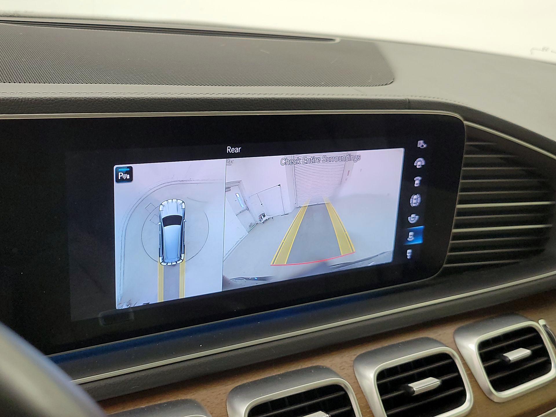 Thumbnail: 2021 Mercedes-Benz GLS - 15