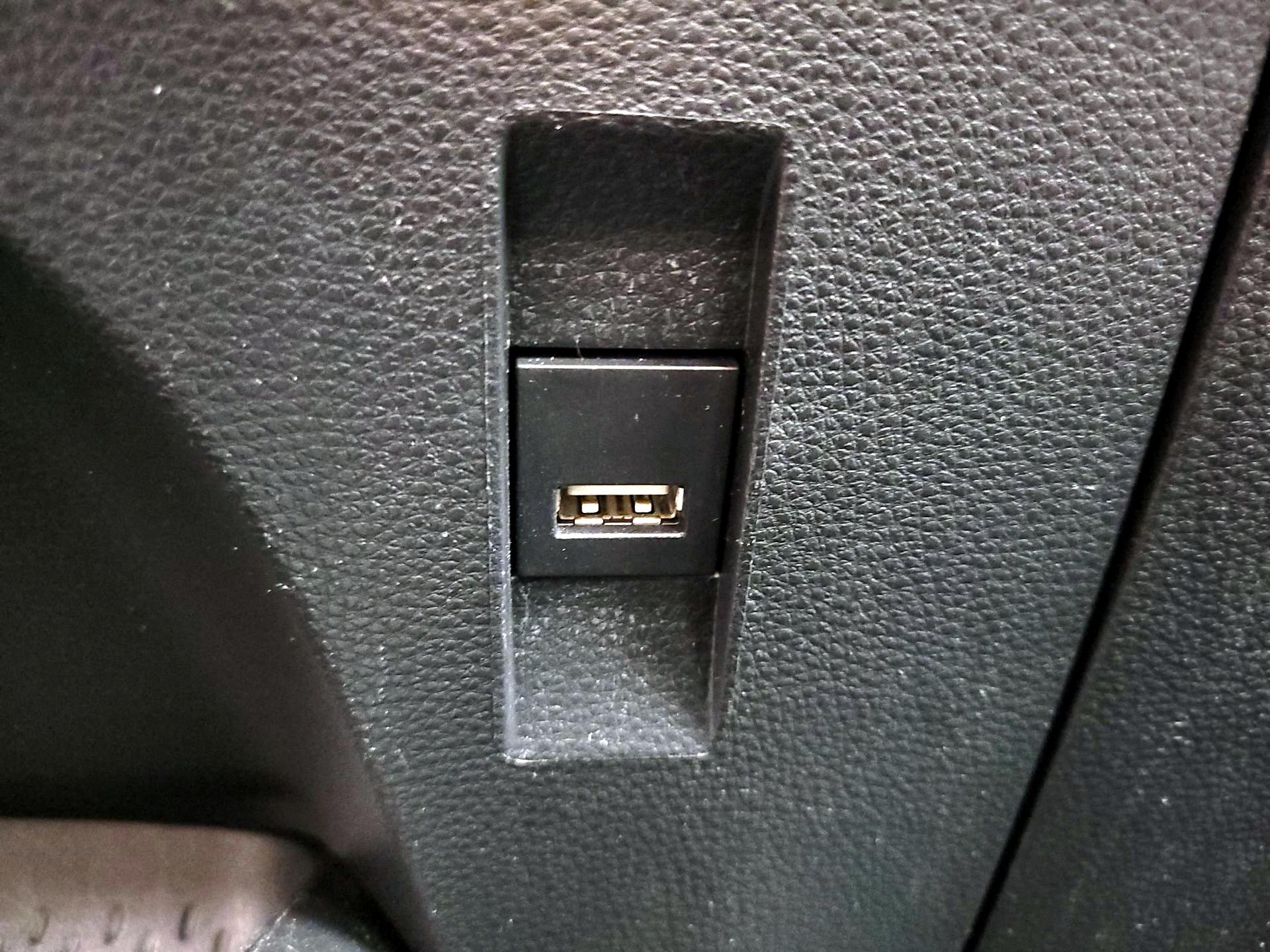 Thumbnail: 2021 Toyota Corolla - 18