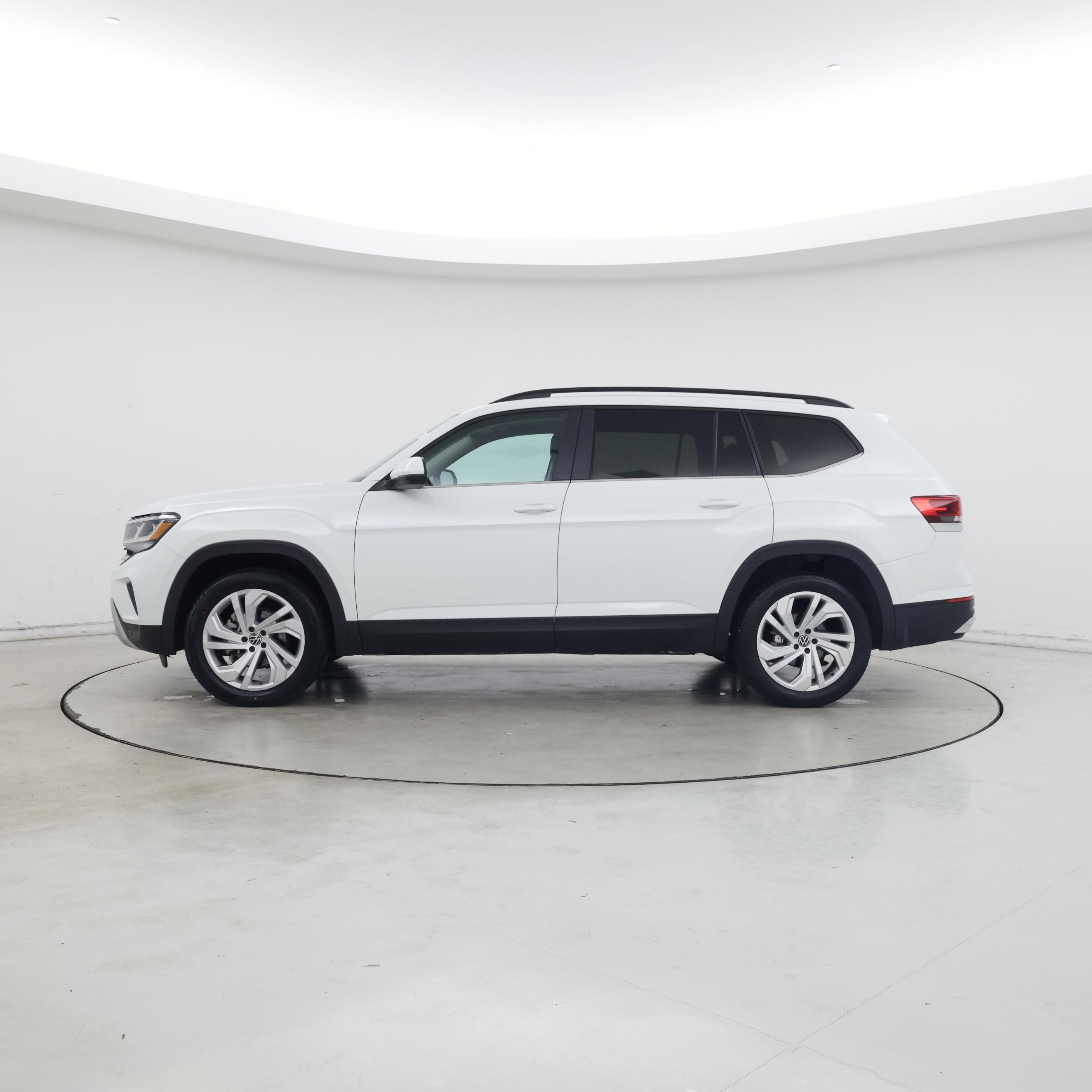 Thumbnail: 2023 Volkswagen Atlas - 3