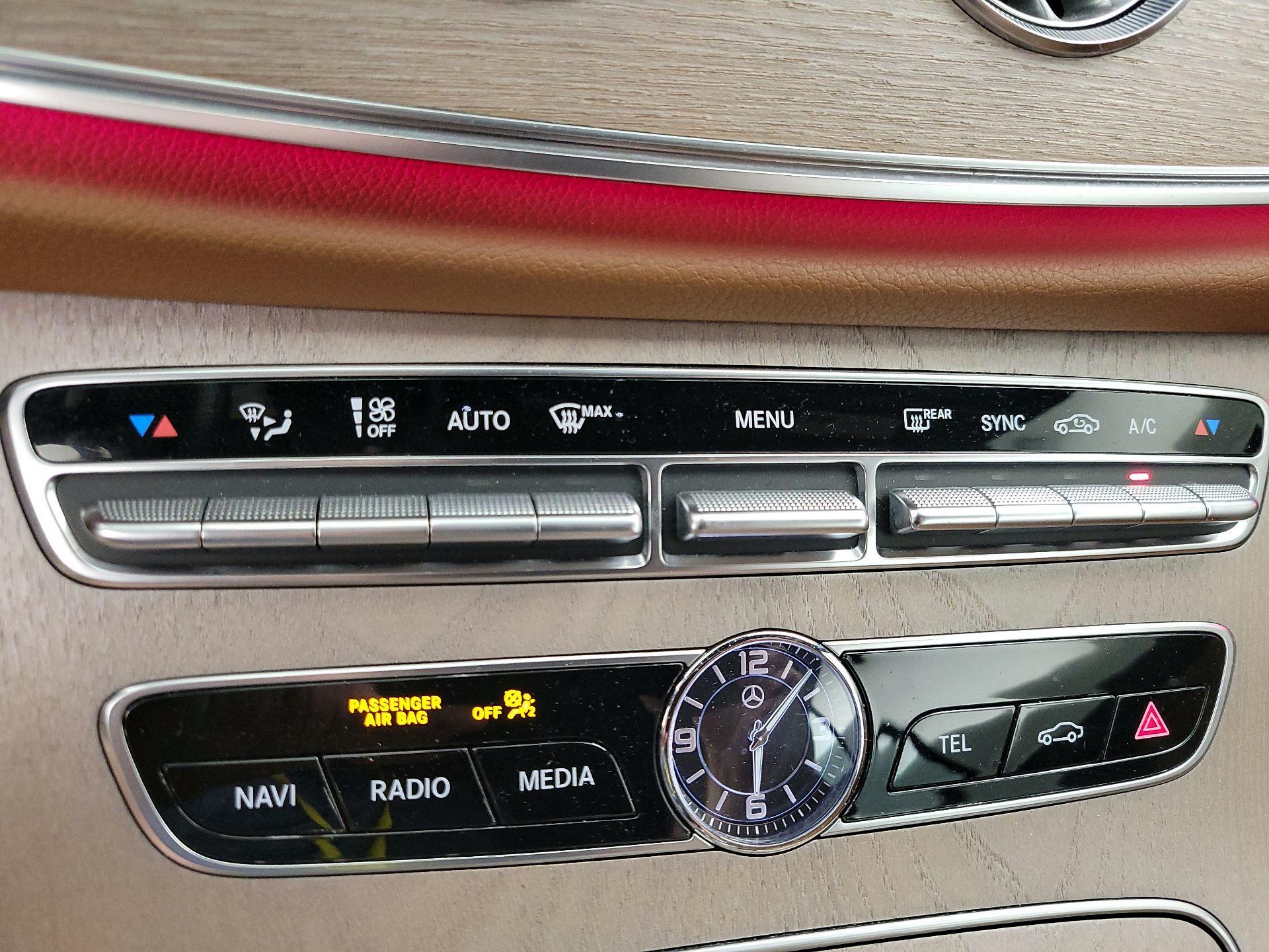 Thumbnail: 2018 Mercedes-Benz E-Class - 17