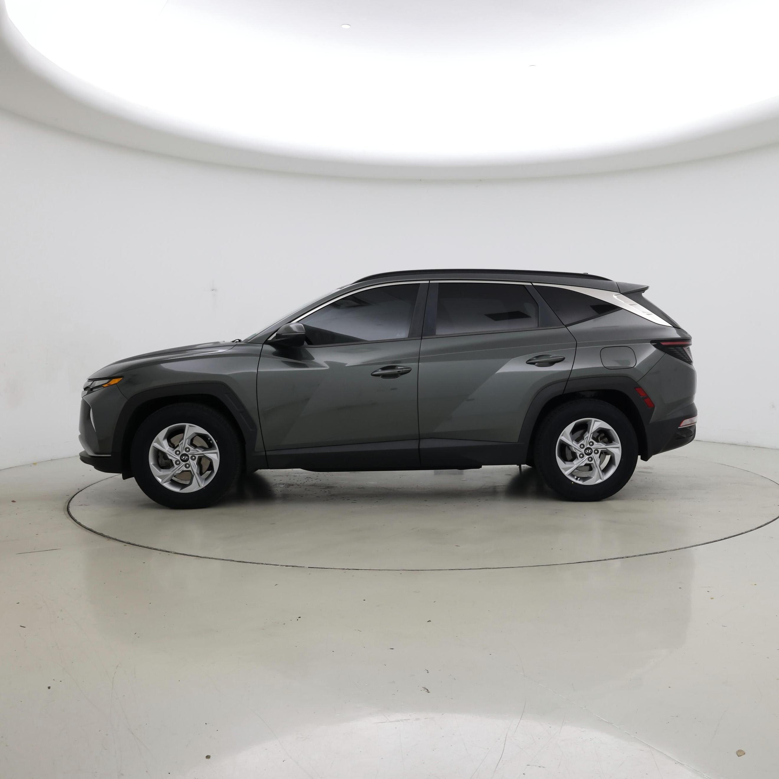 Thumbnail: 2022 Hyundai Tucson - 3
