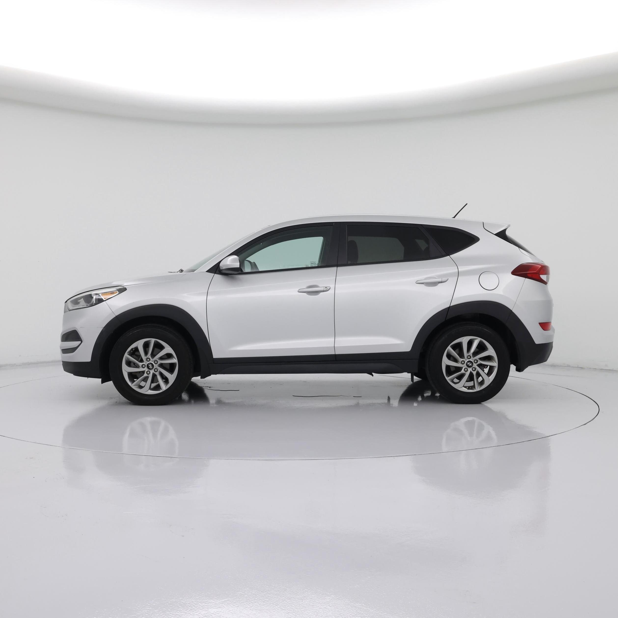 Thumbnail: 2018 Hyundai Tucson - 3