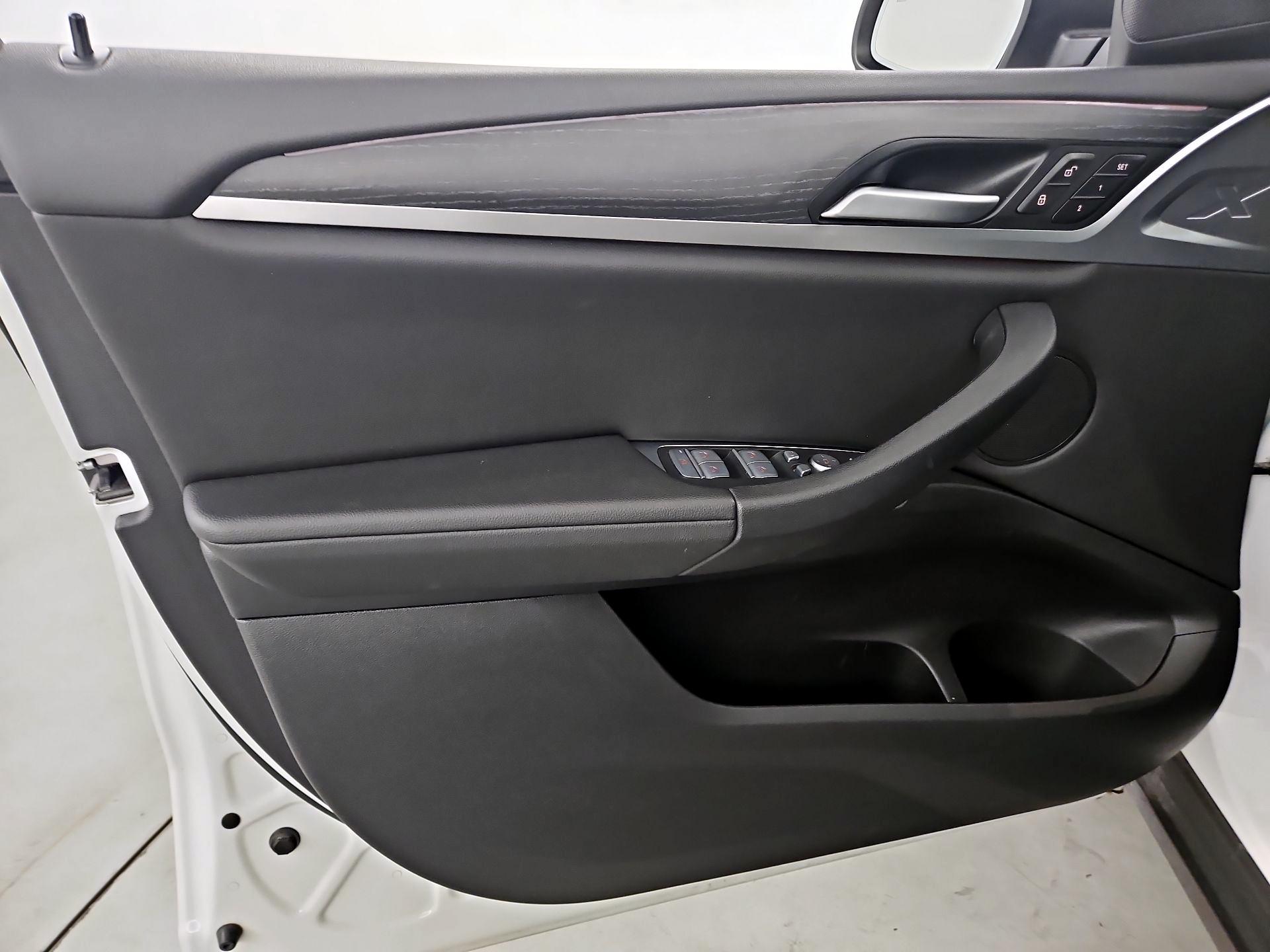 Thumbnail: 2023 BMW X3 - 12