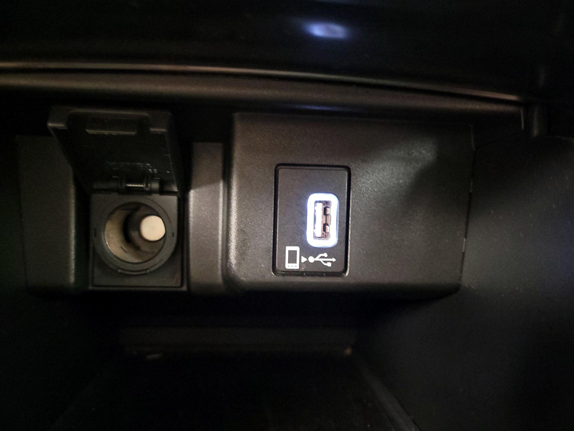 Thumbnail: 2018 Honda Accord - 18