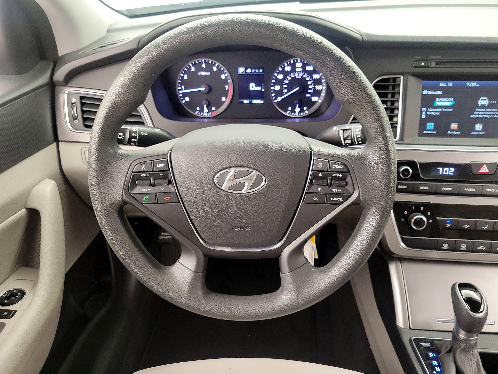 Thumbnail: 2017 Hyundai Sonata - 10
