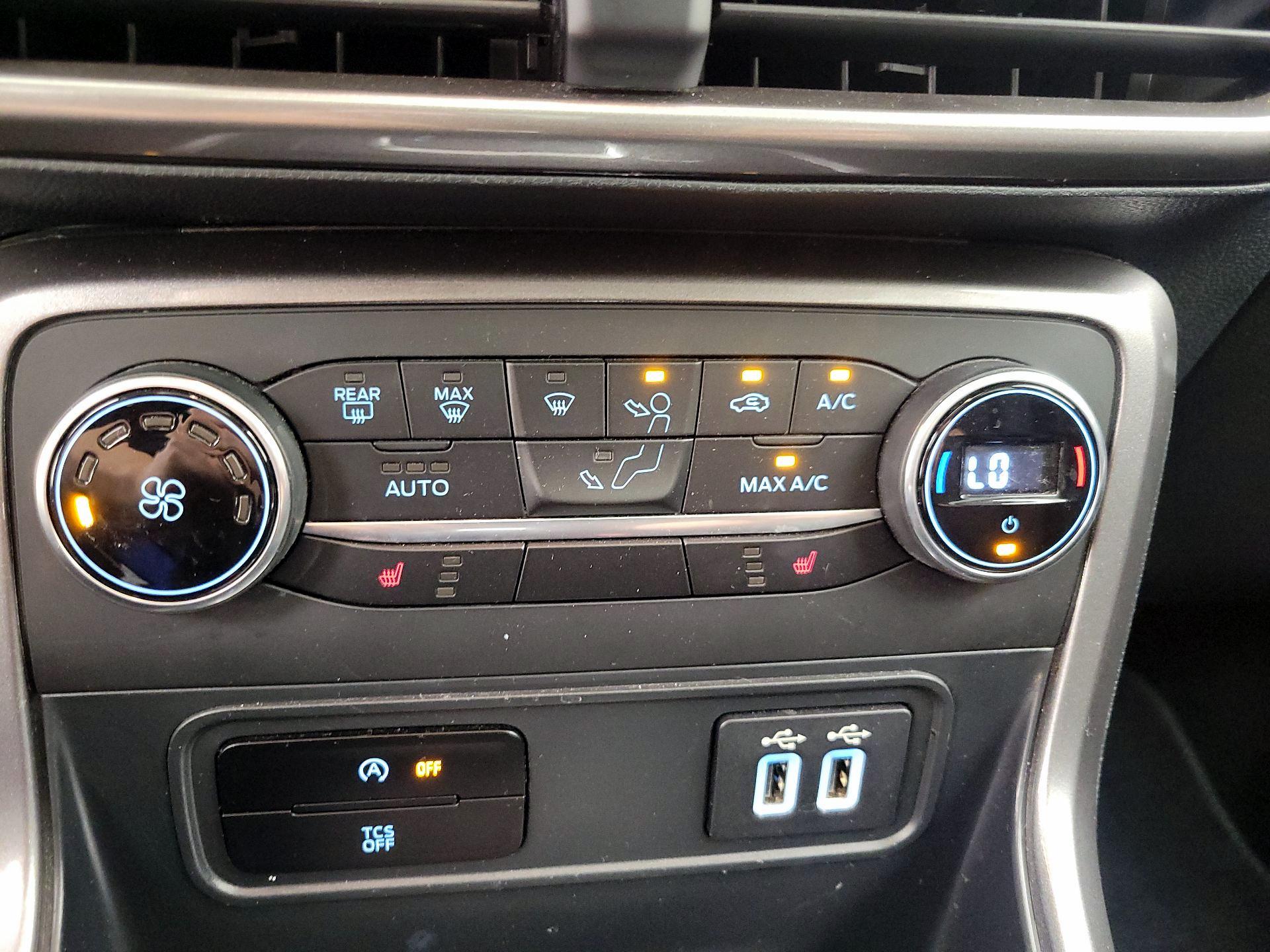 Thumbnail: 2021 Ford EcoSport - 16