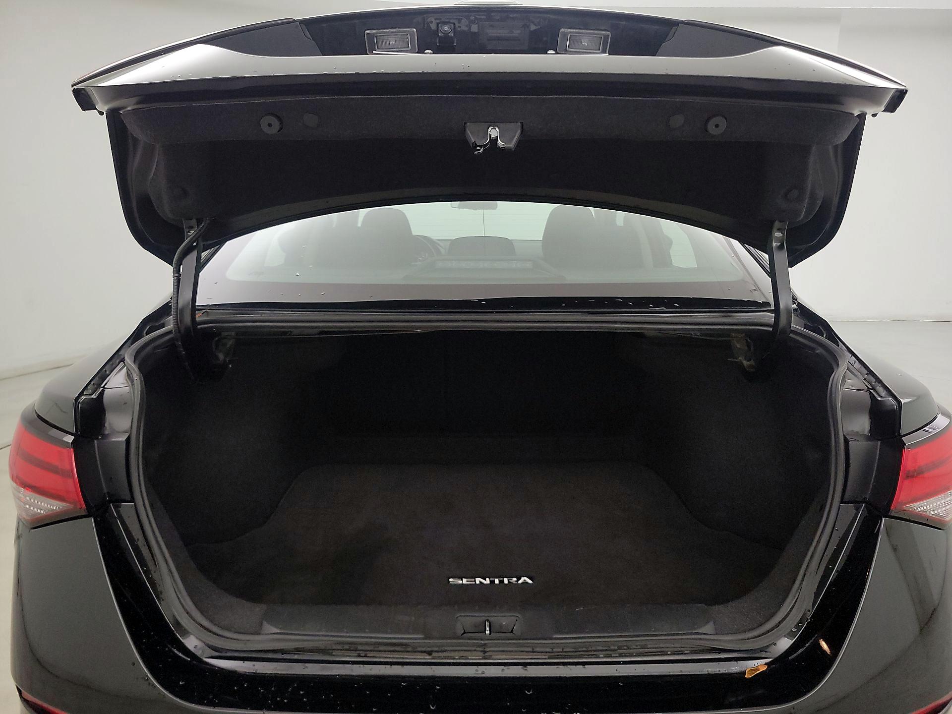 Thumbnail: 2023 Nissan Sentra - 20