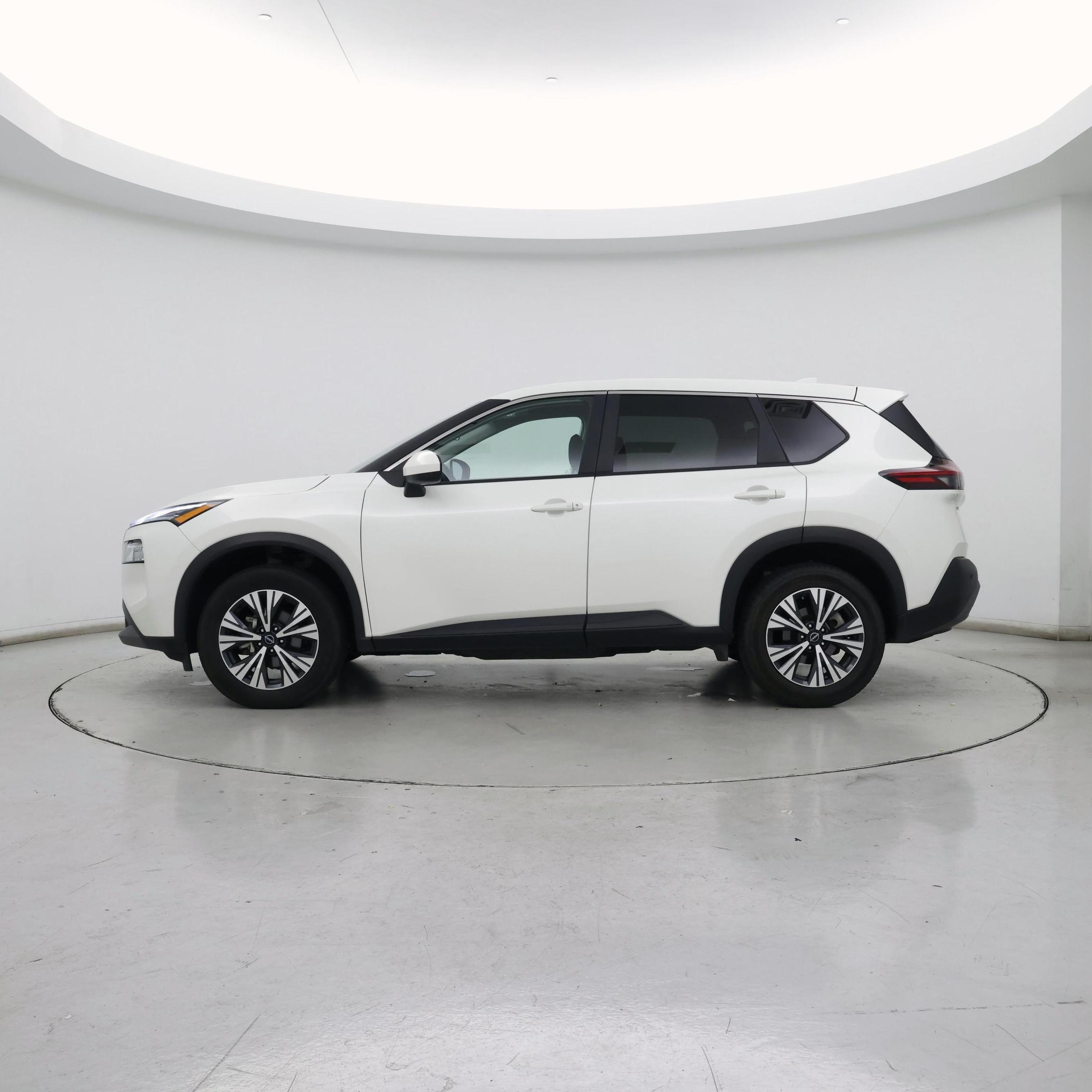 Thumbnail: 2023 Nissan Rogue - 3