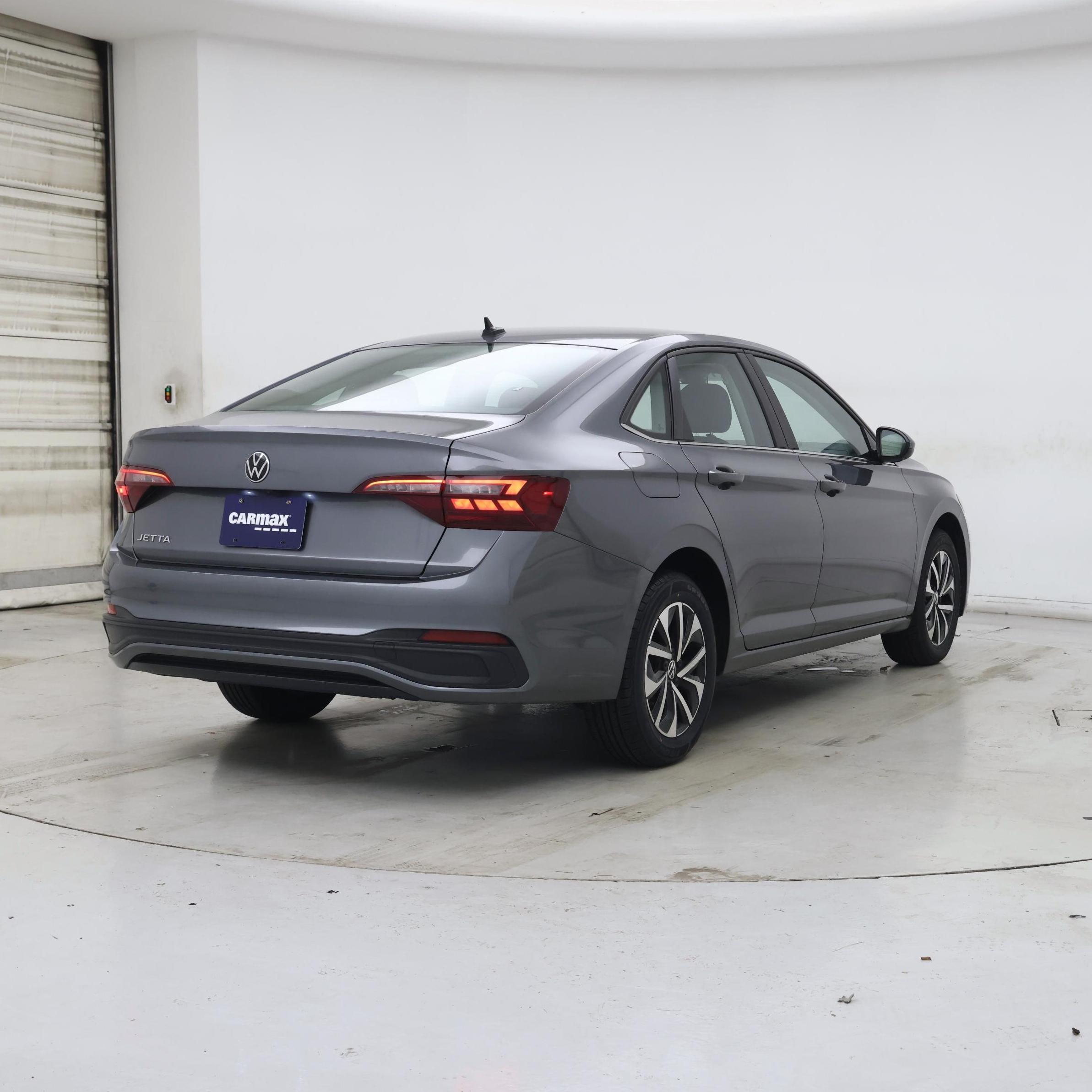 Thumbnail: 2024 Volkswagen Jetta - 8