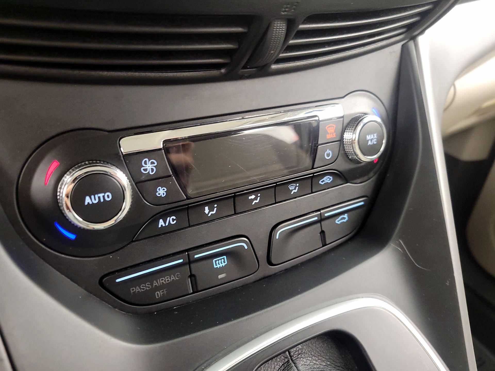 Thumbnail: 2014 Ford Escape - 16