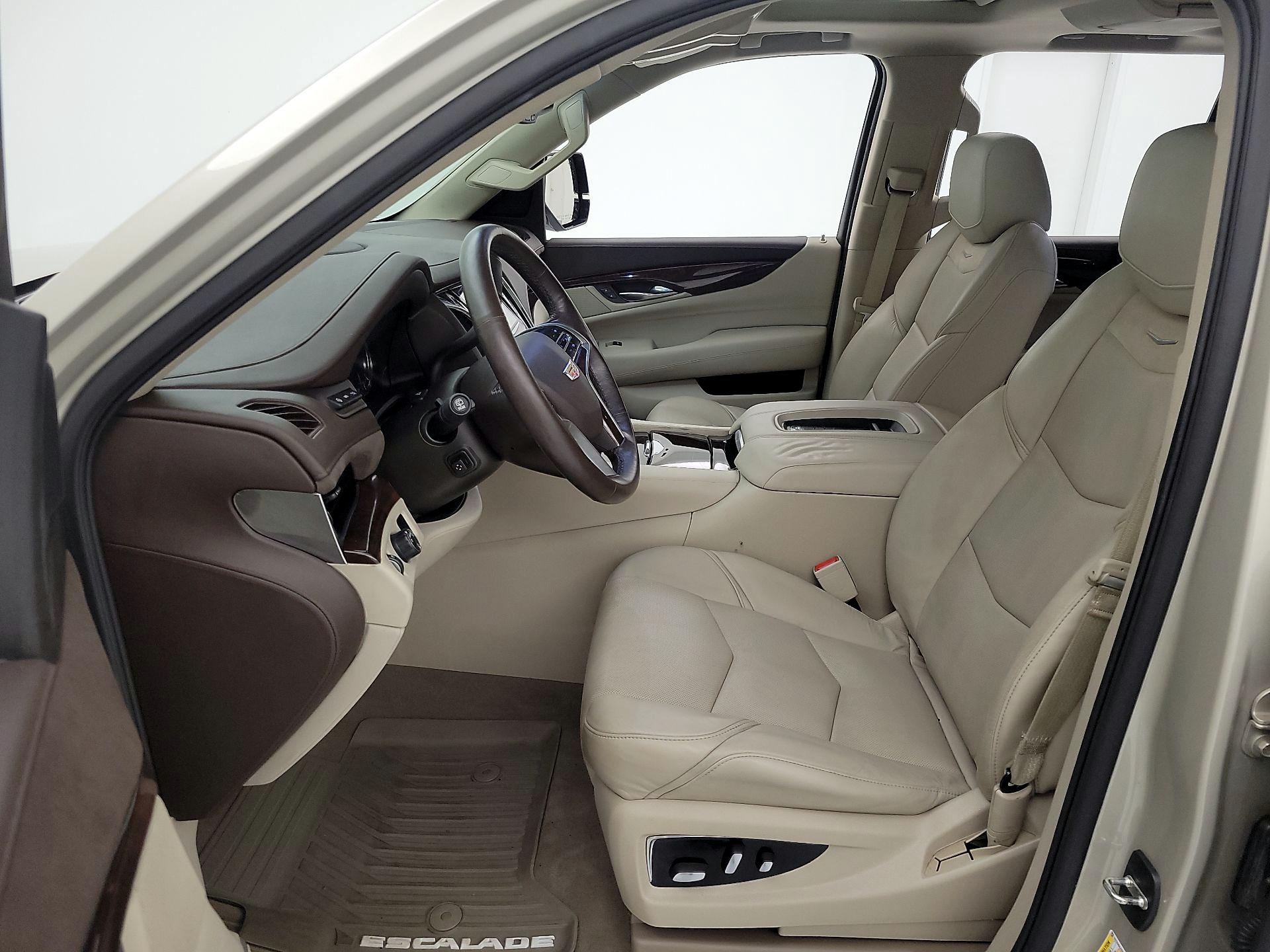 Thumbnail: 2016 Cadillac Escalade - 11