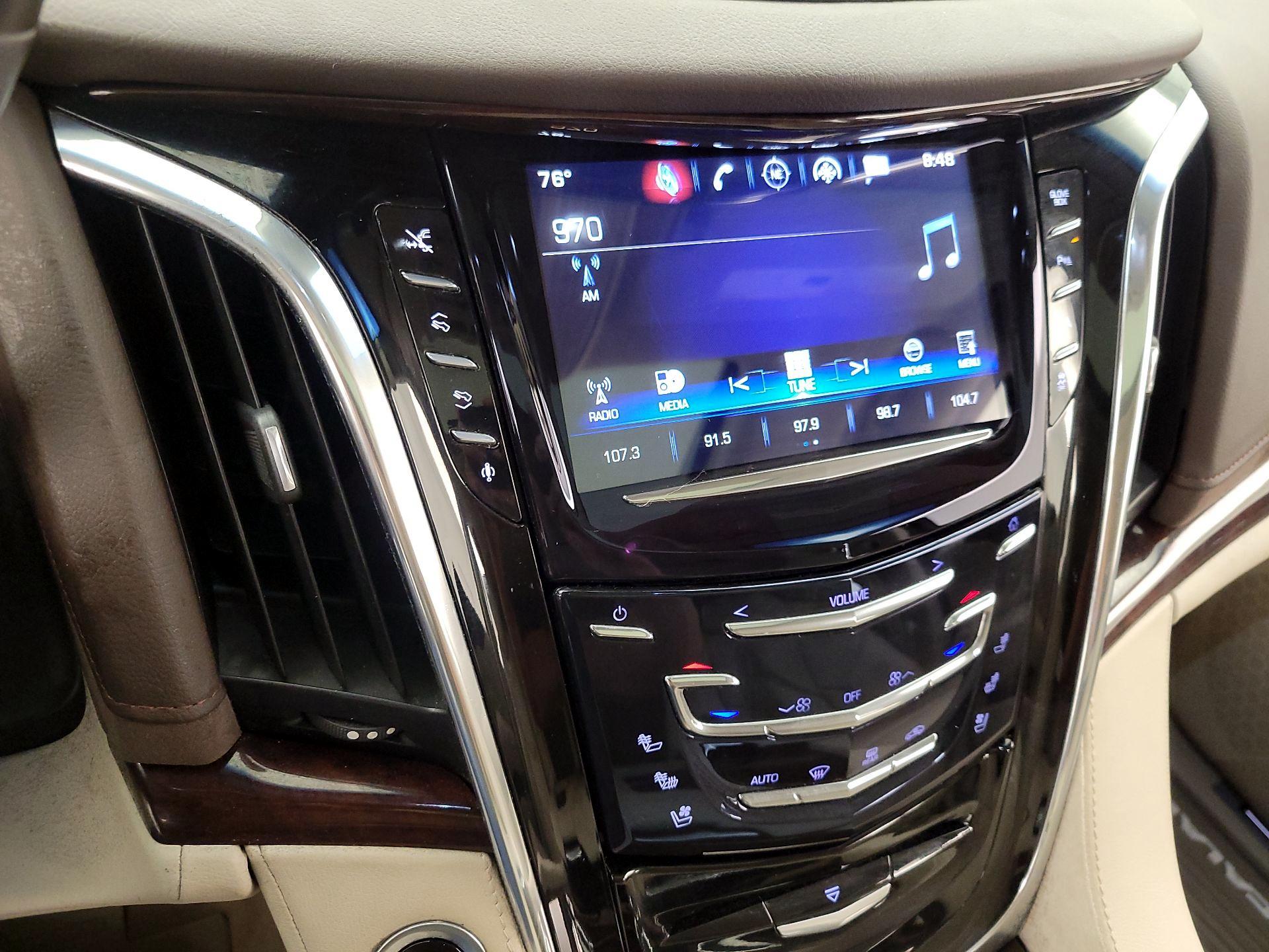 Thumbnail: 2016 Cadillac Escalade - 16
