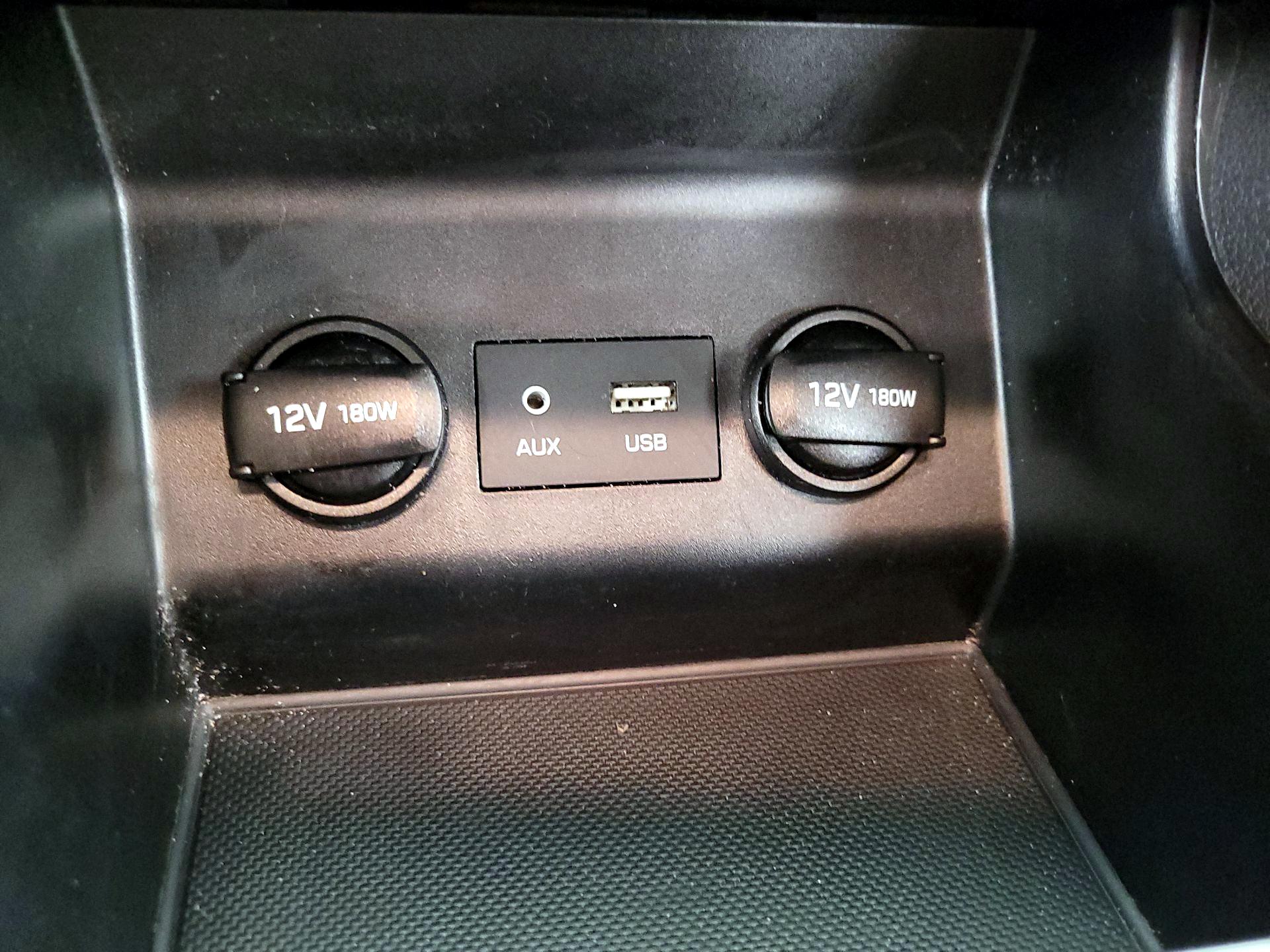 Thumbnail: 2020 Hyundai Elantra - 18