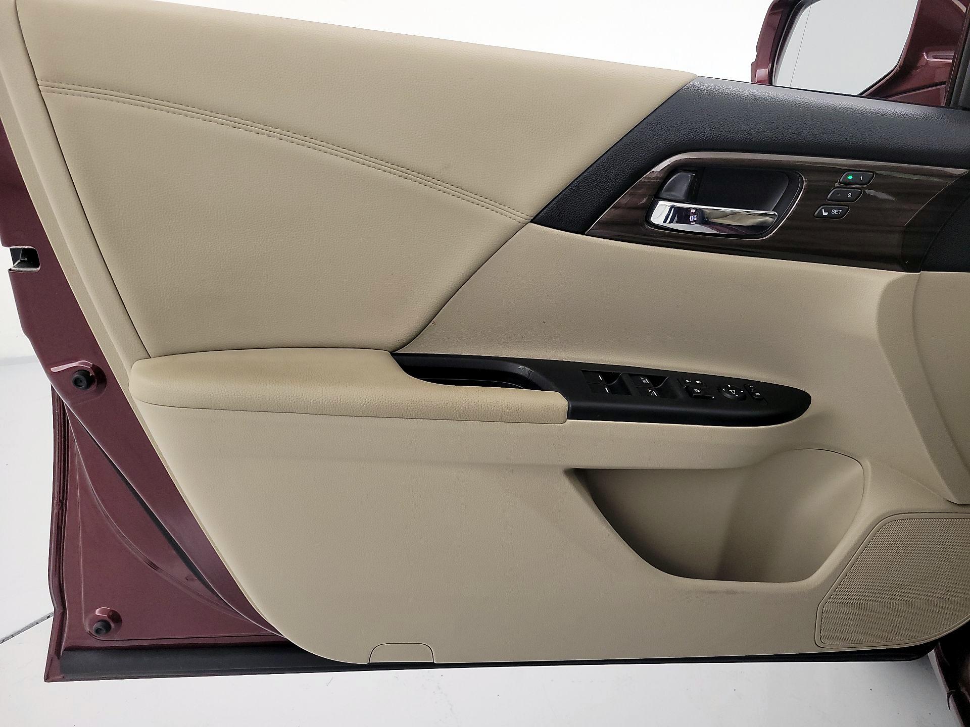 Thumbnail: 2016 Honda Accord - 12