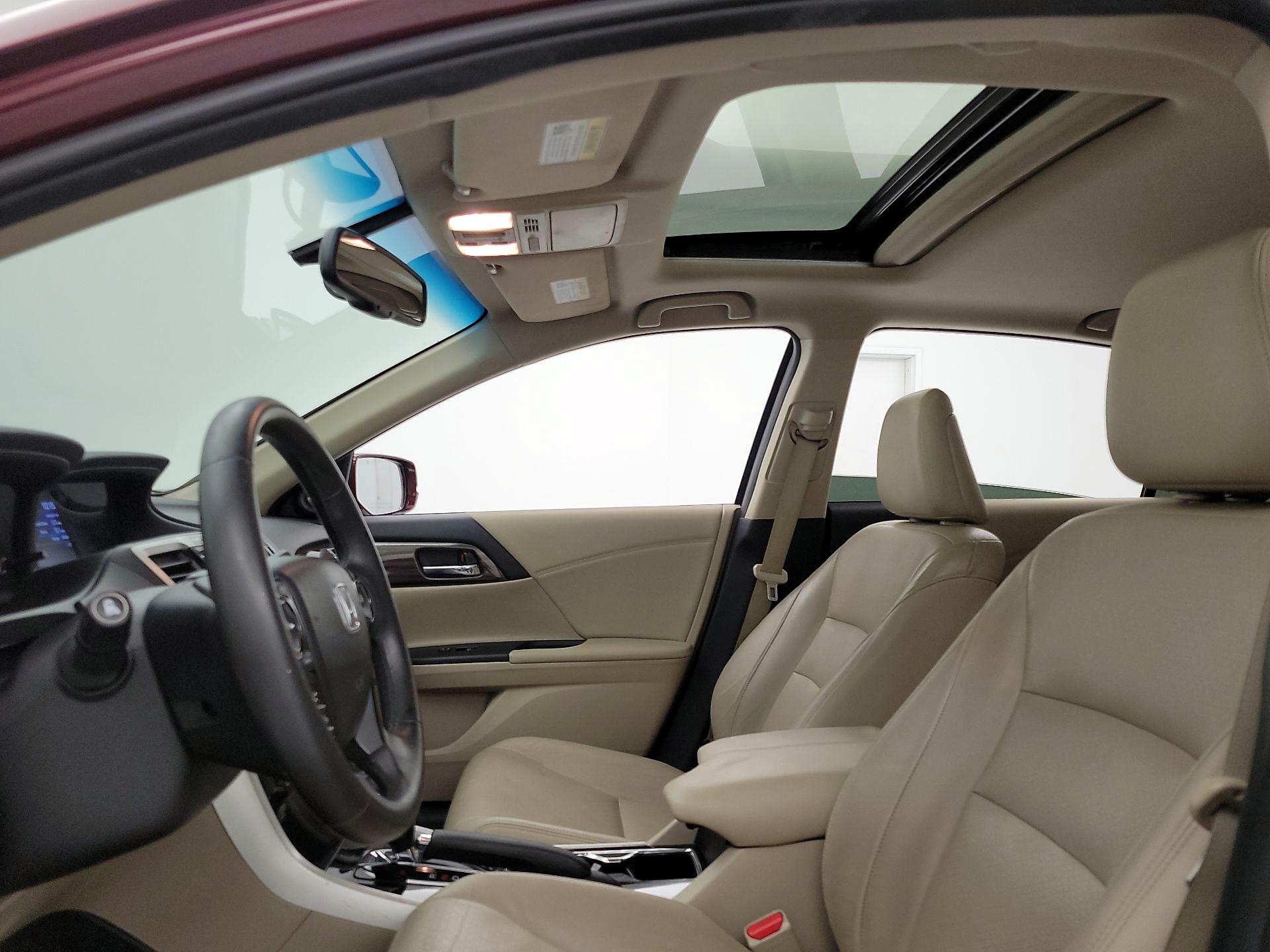 Thumbnail: 2016 Honda Accord - 18