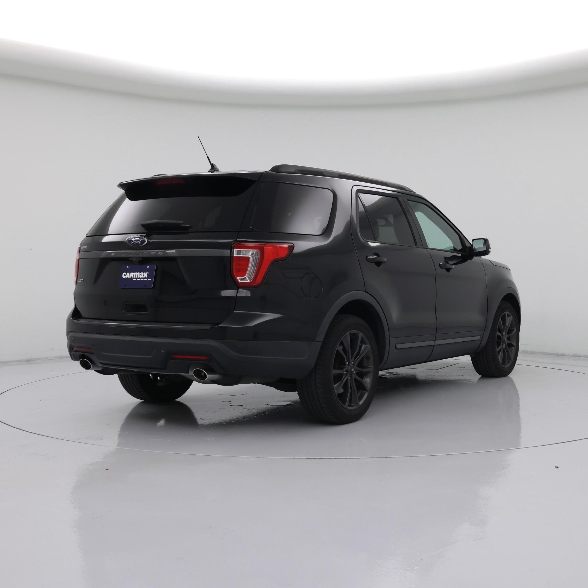 Thumbnail: 2019 Ford Explorer - 8