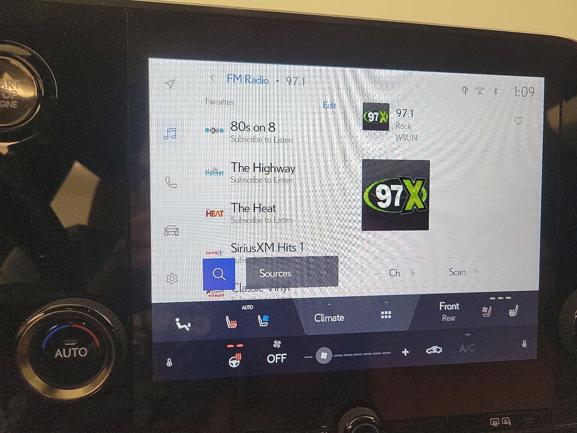 Thumbnail: 2023 Lexus RX - 15