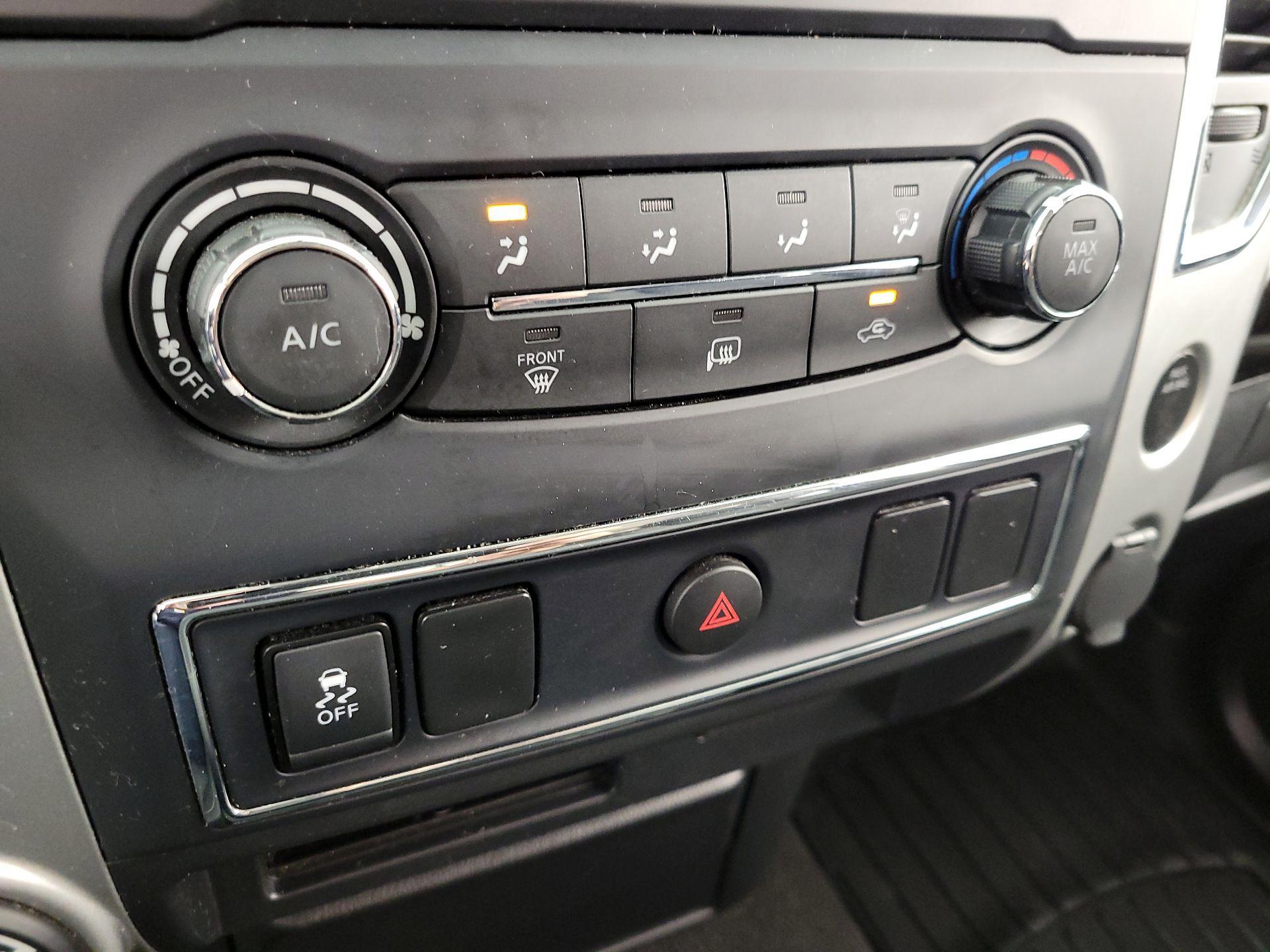 Thumbnail: 2019 Nissan Titan - 16