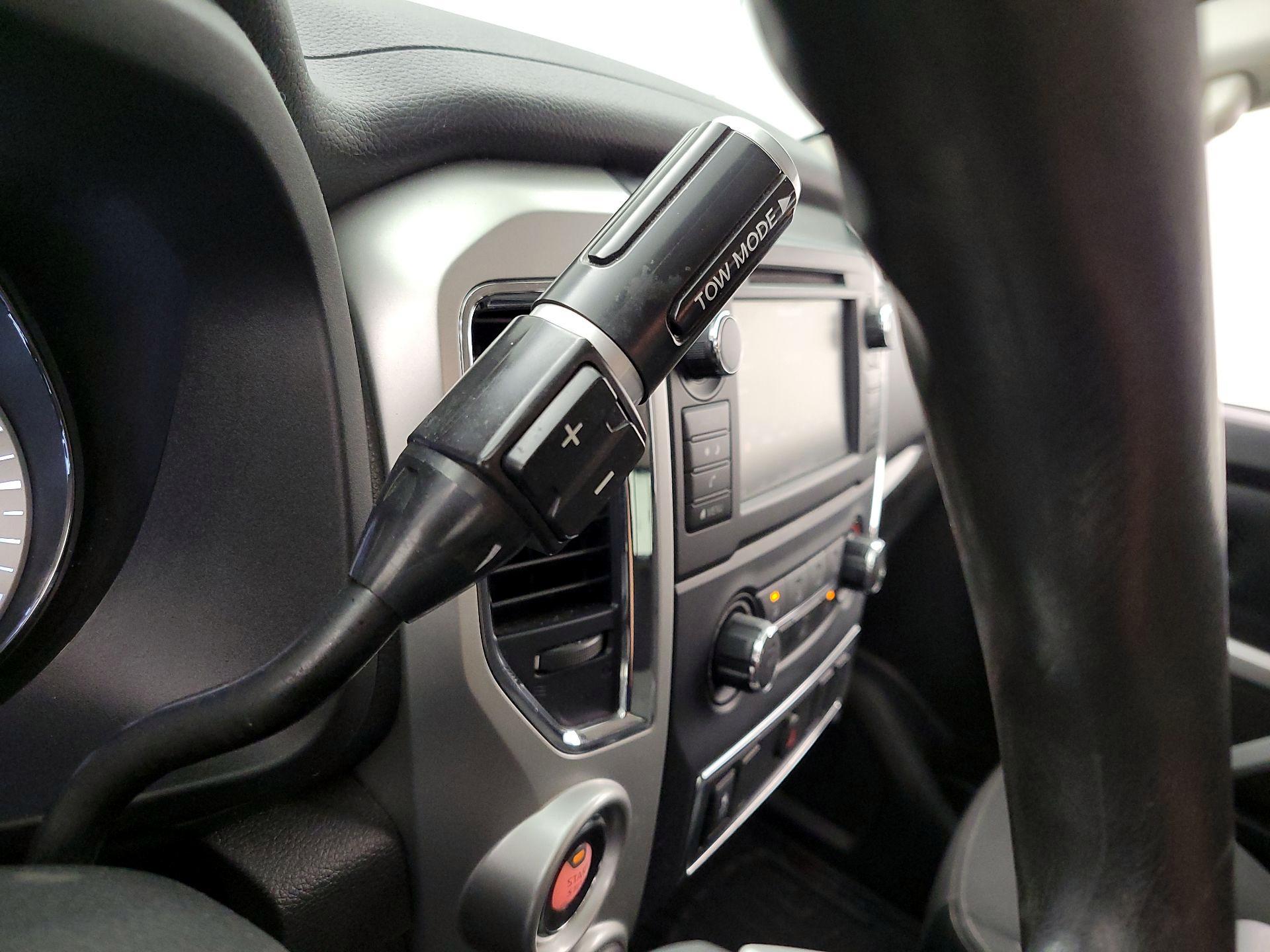 Thumbnail: 2019 Nissan Titan - 17