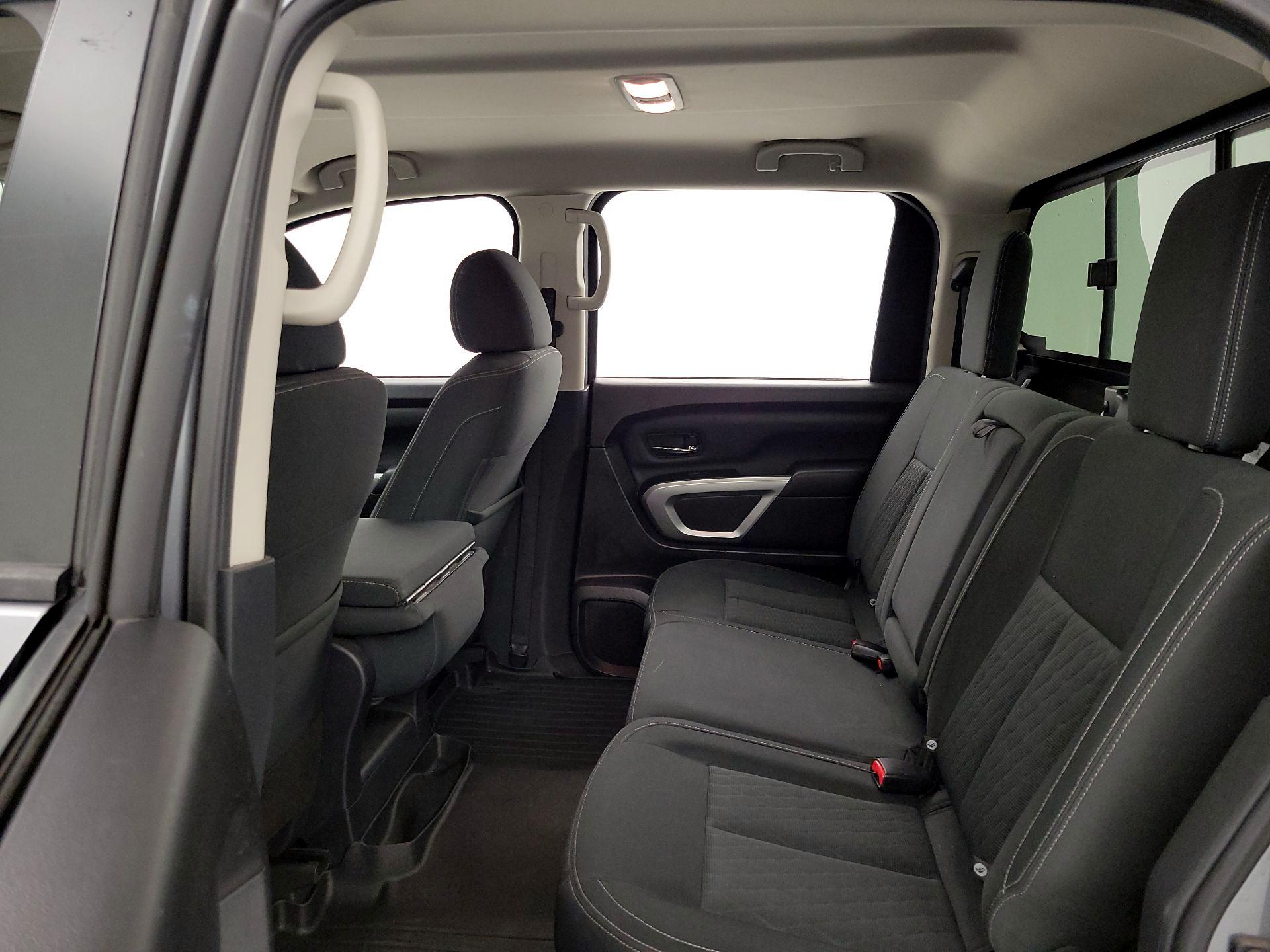 Thumbnail: 2019 Nissan Titan - 19