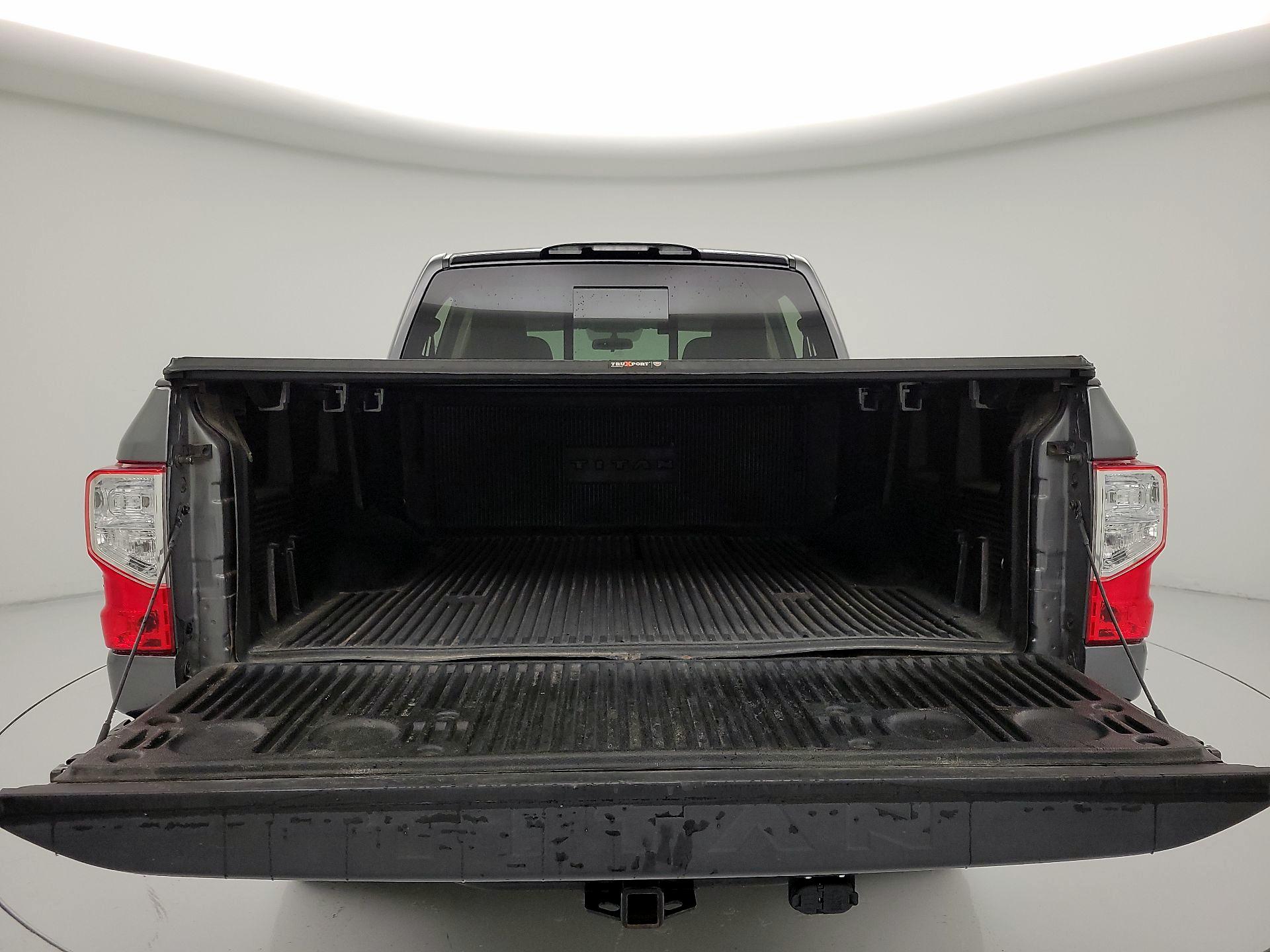 Thumbnail: 2019 Nissan Titan - 20