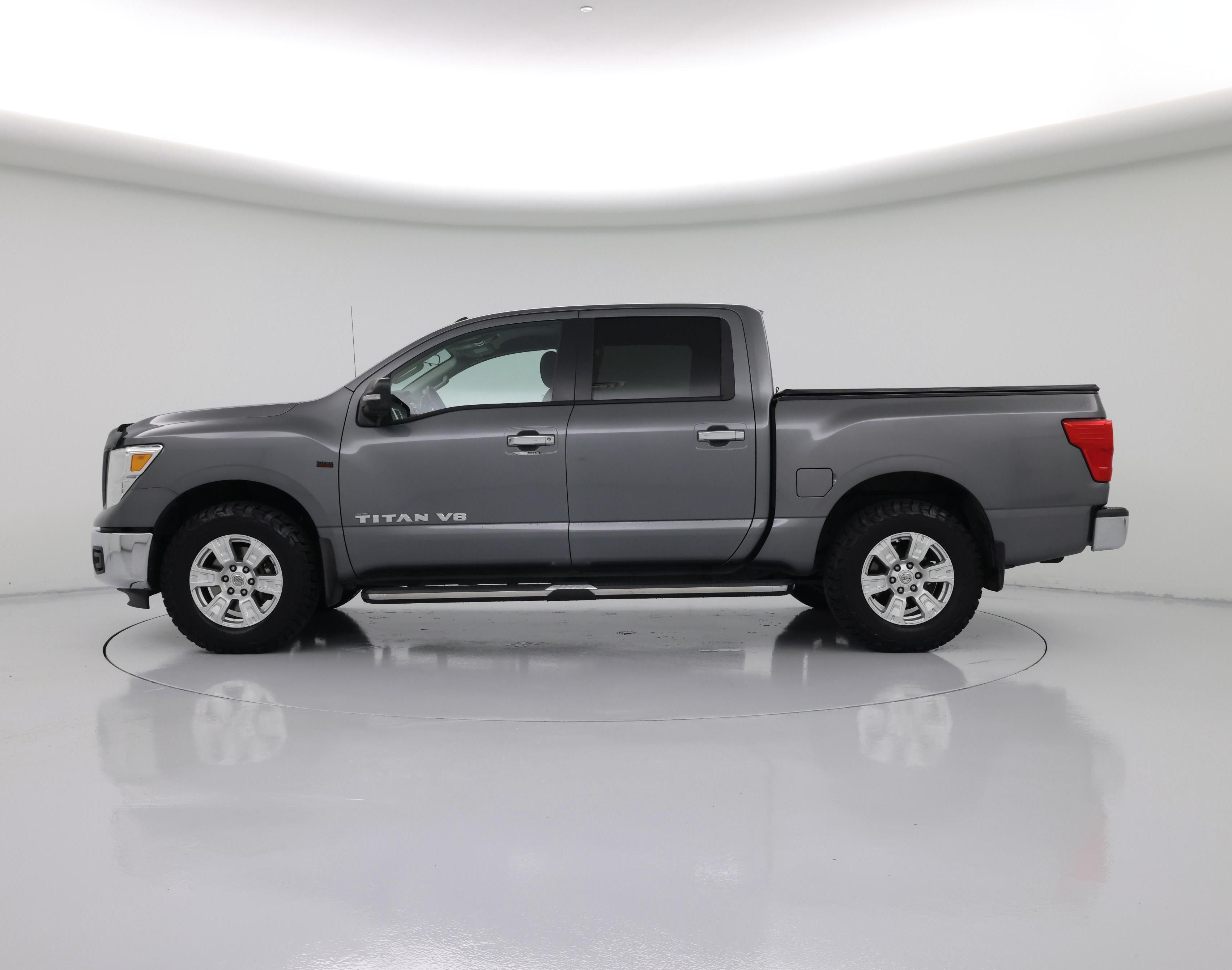 Thumbnail: 2019 Nissan Titan - 3