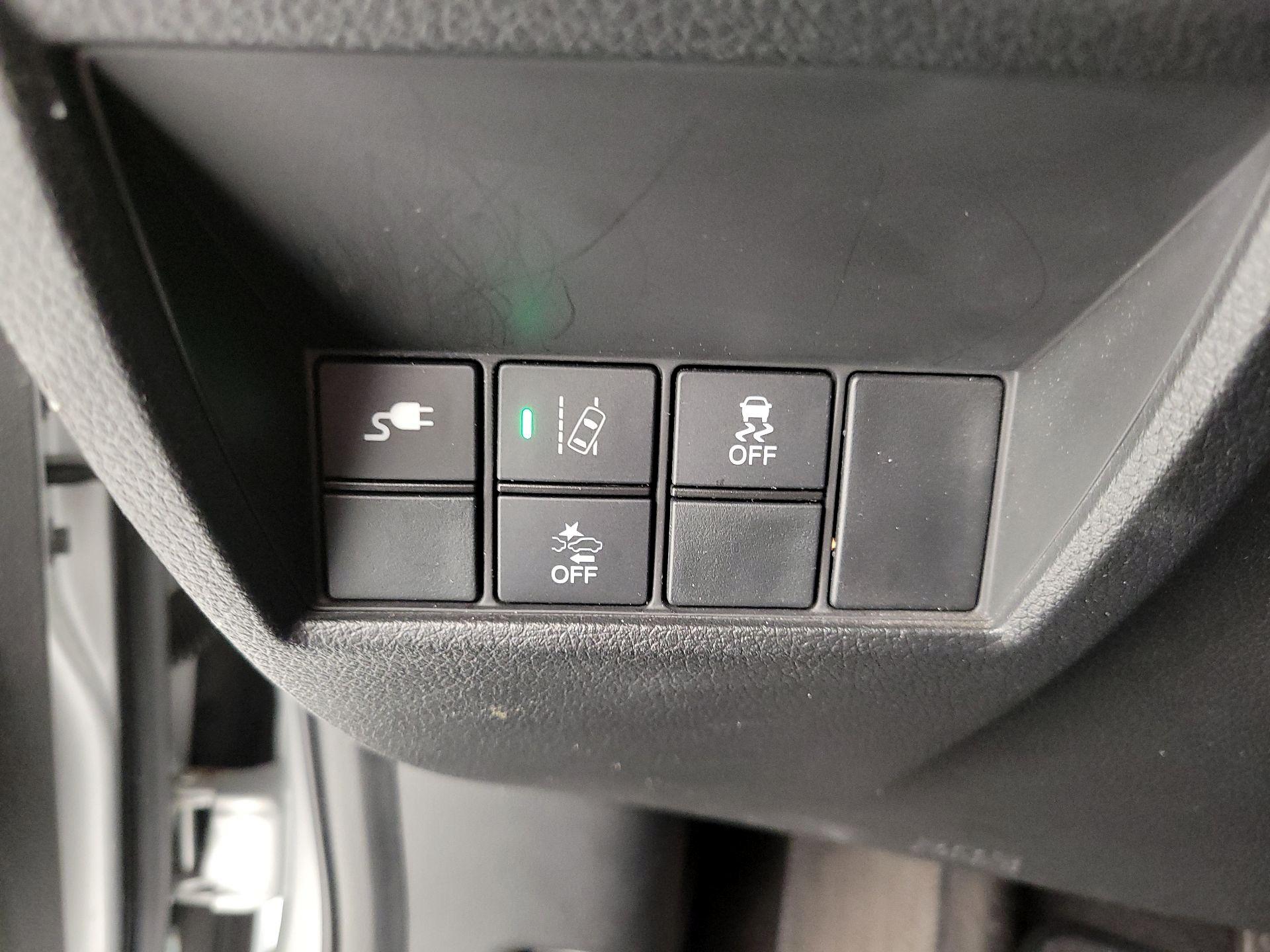 Thumbnail: 2018 Honda Clarity - 13