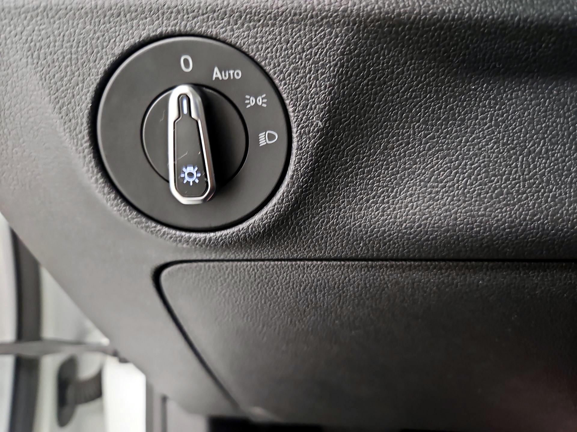 Thumbnail: 2024 Volkswagen Jetta - 13