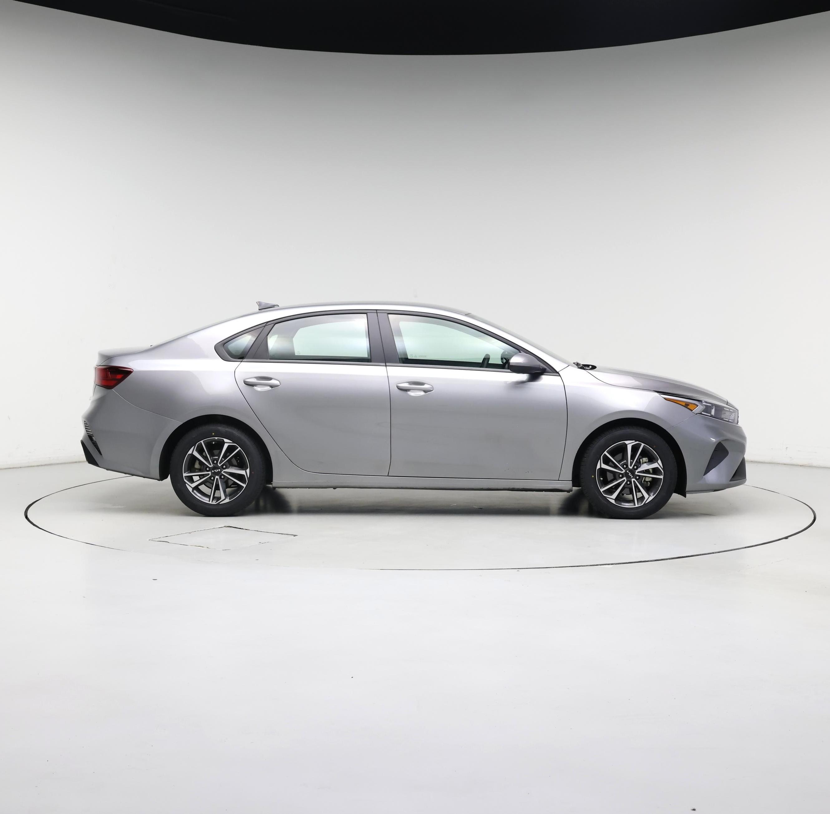 Thumbnail: 2024 Kia Forte - 7