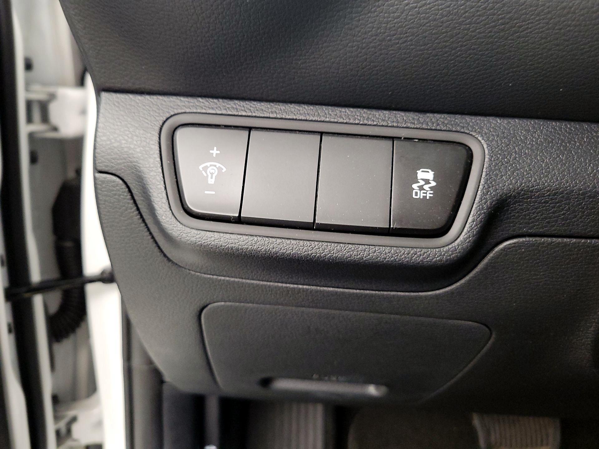 Thumbnail: 2024 Kia Forte - 13