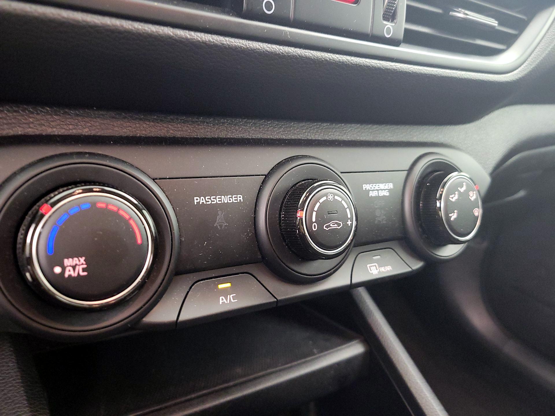 Thumbnail: 2024 Kia Forte - 16