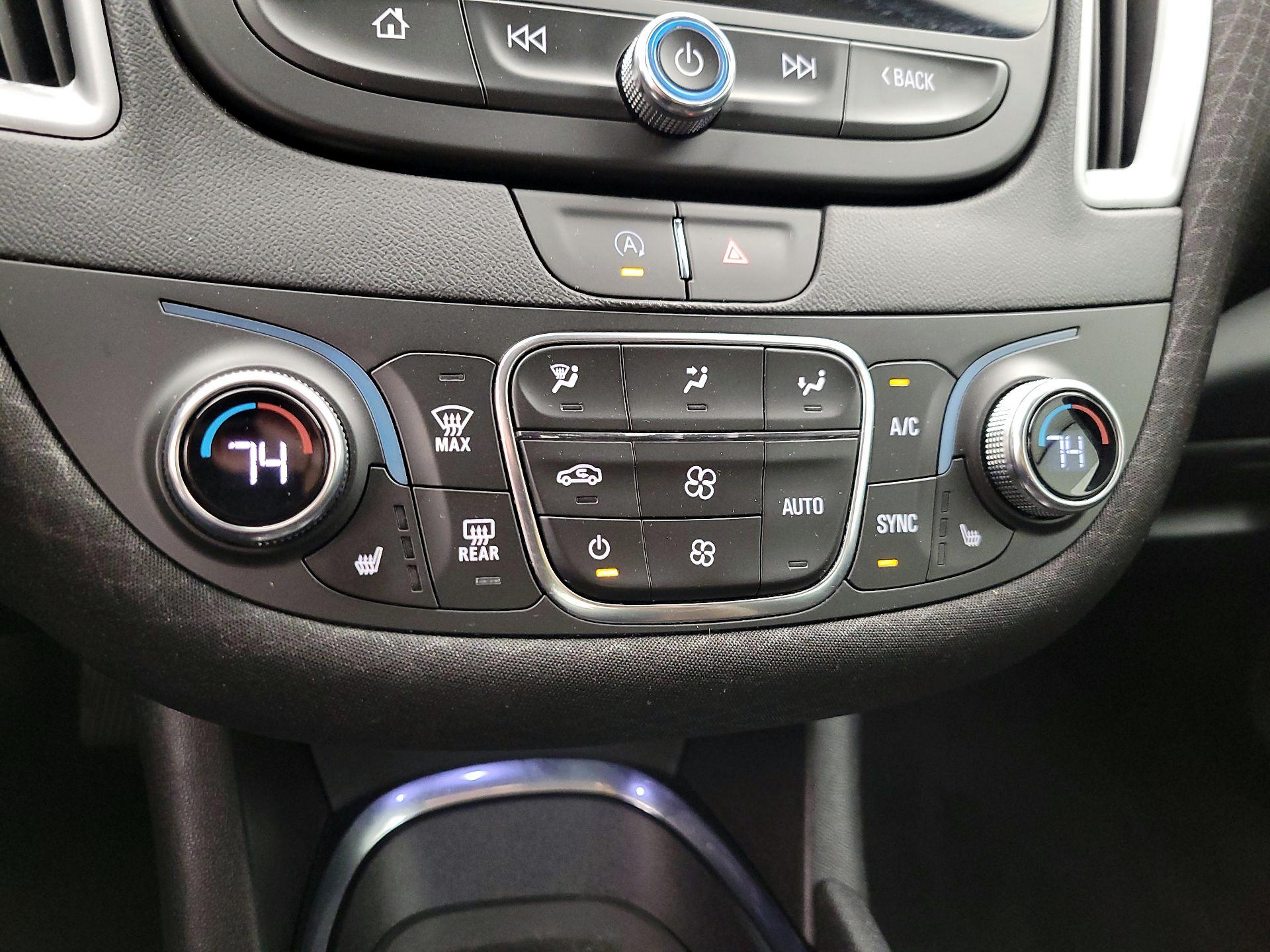 Thumbnail: 2023 Chevrolet Malibu - 16