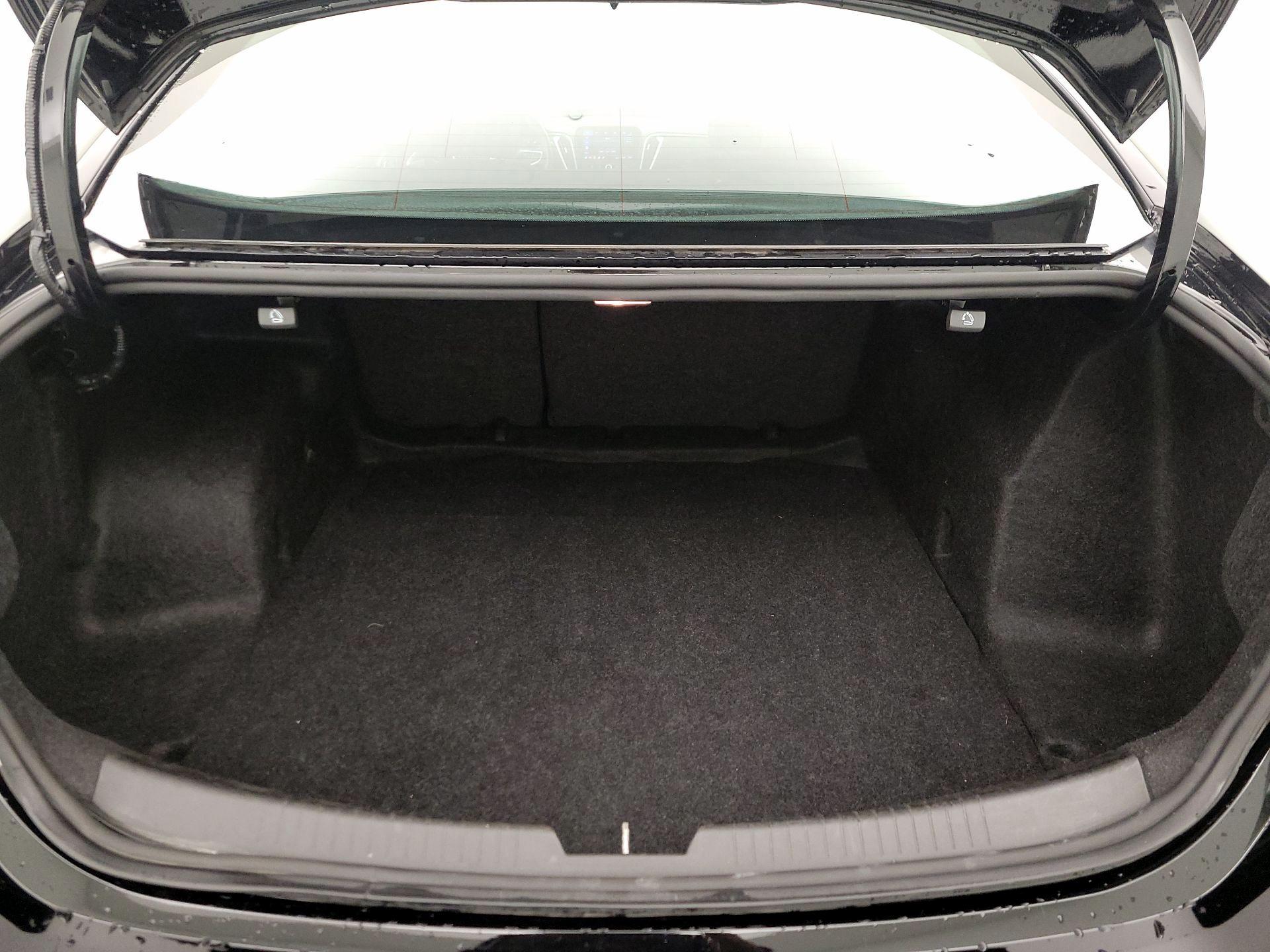 Thumbnail: 2023 Chevrolet Malibu - 20