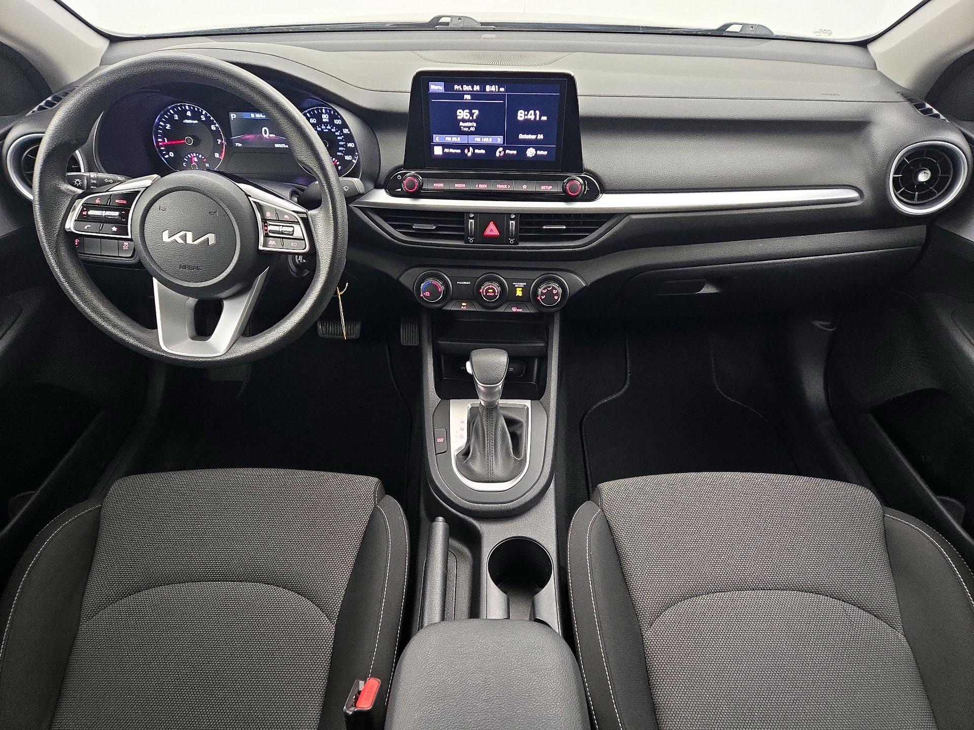 Thumbnail: 2024 Kia Forte - 9