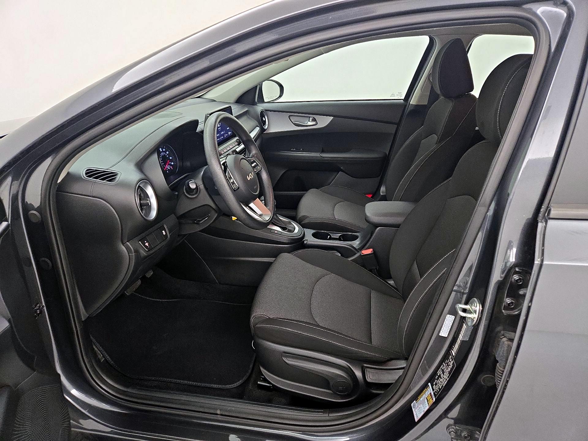 Thumbnail: 2024 Kia Forte - 11