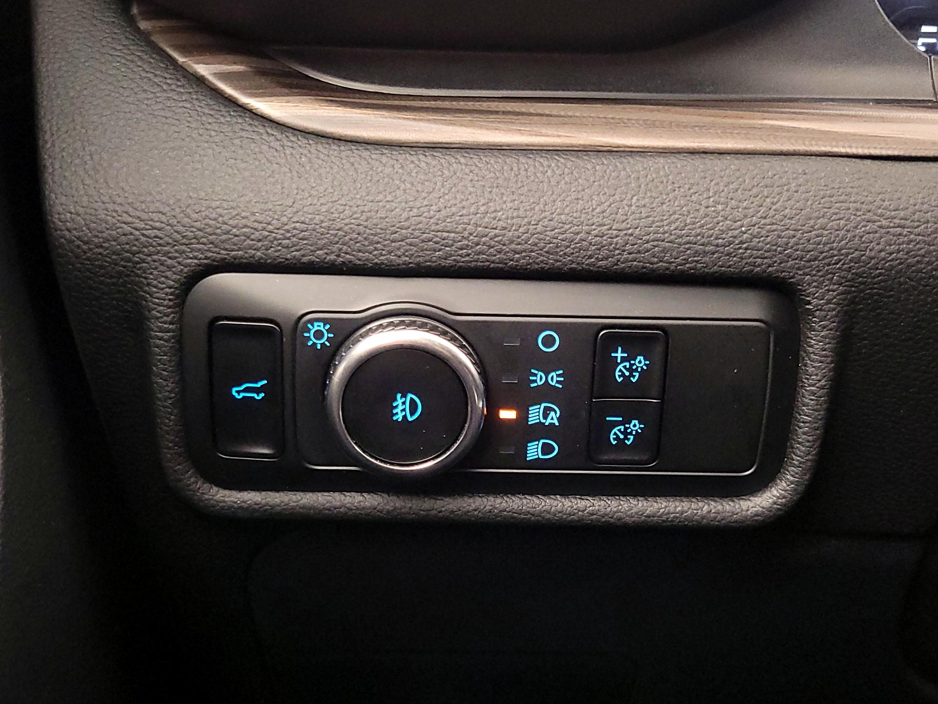 Thumbnail: 2023 Ford Explorer - 13