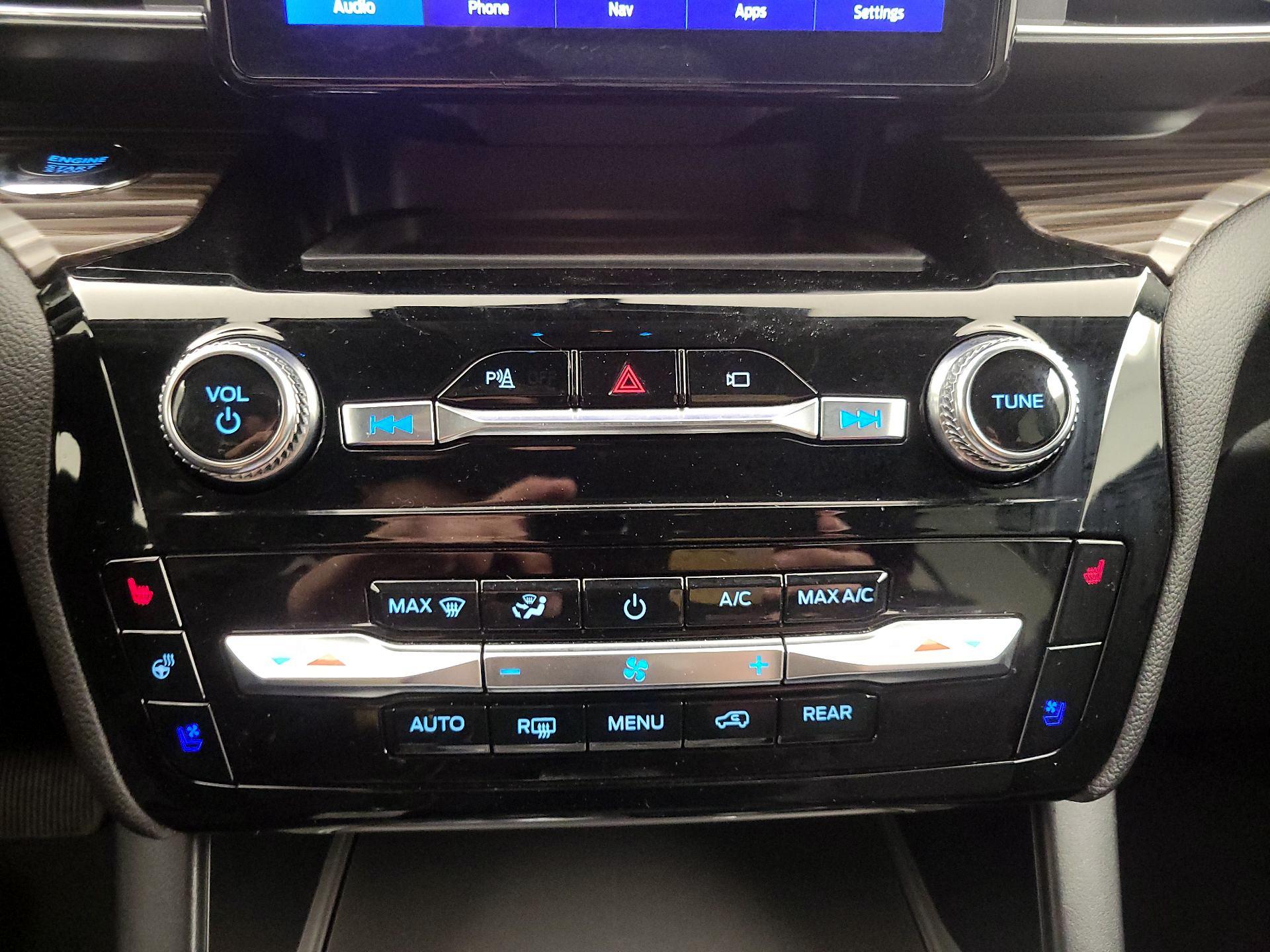 Thumbnail: 2023 Ford Explorer - 17