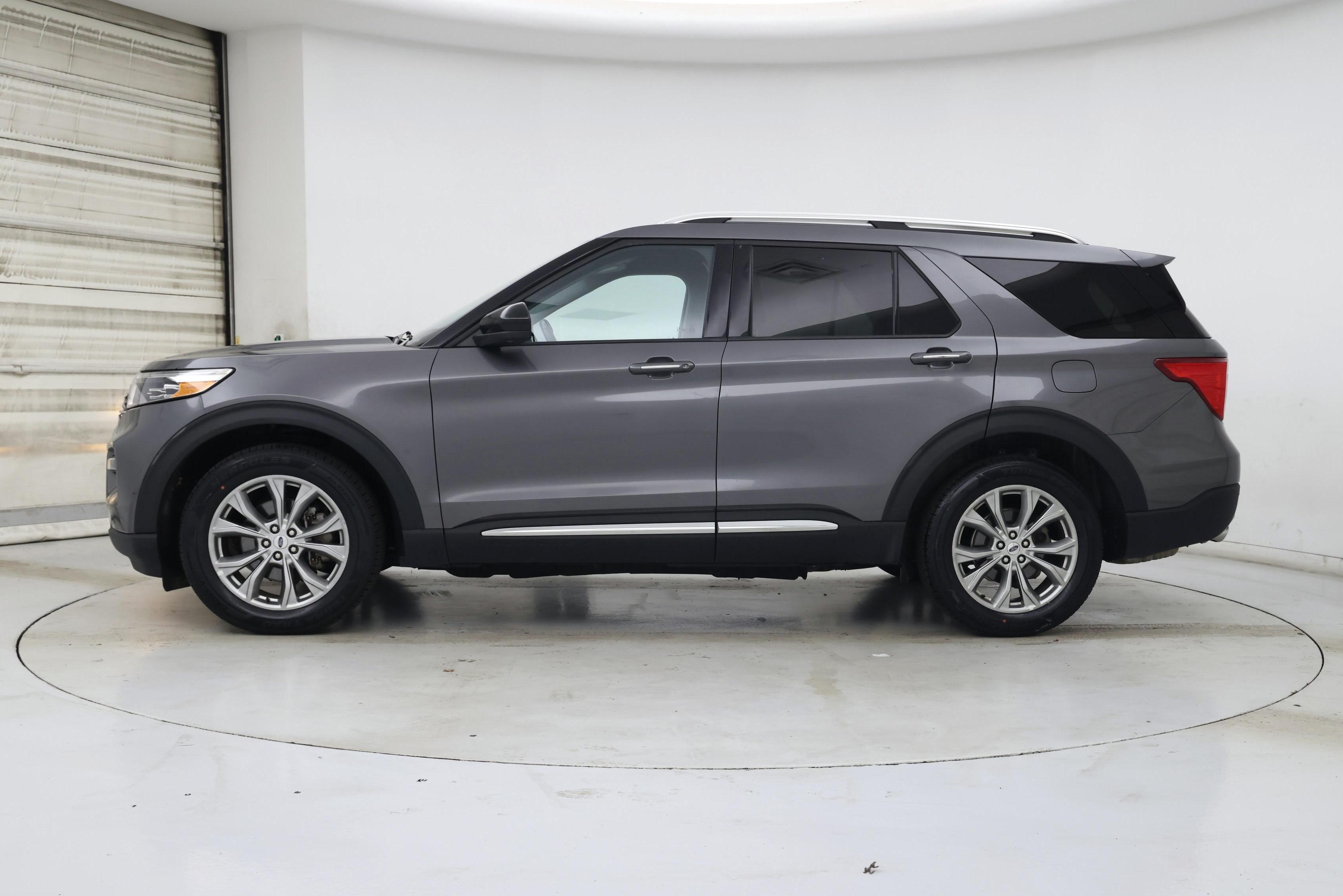Thumbnail: 2023 Ford Explorer - 3
