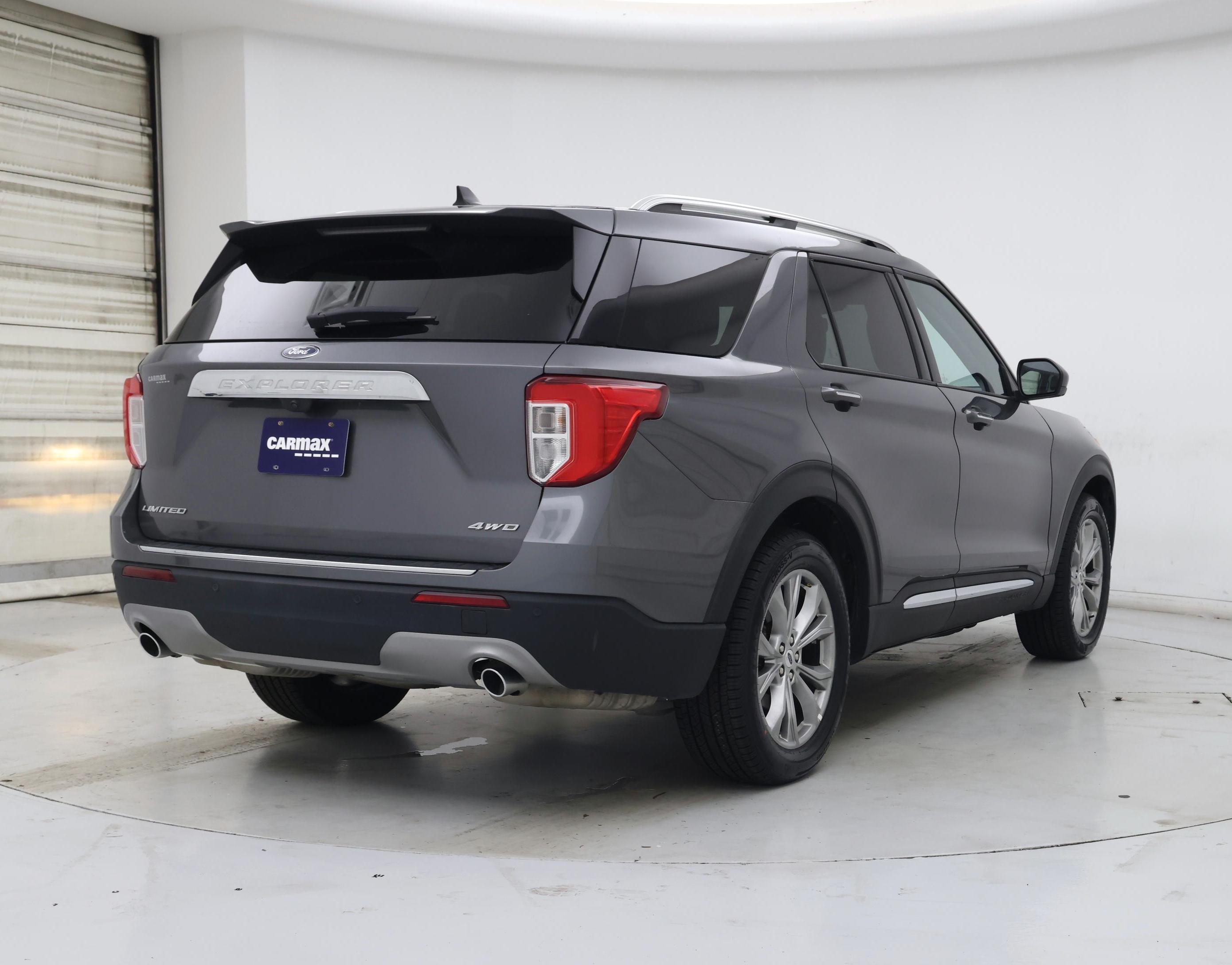 Thumbnail: 2023 Ford Explorer - 8