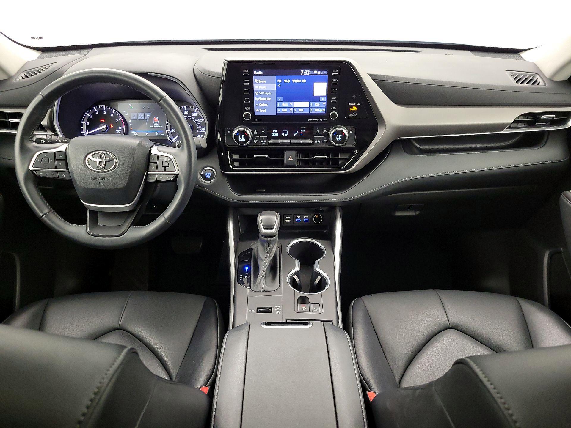 Thumbnail: 2022 Toyota Highlander - 9