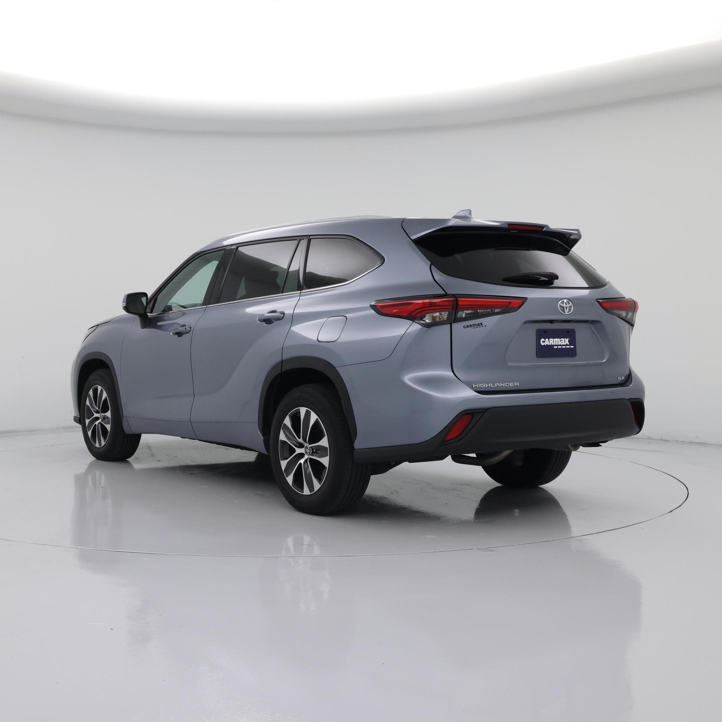 Thumbnail: 2022 Toyota Highlander - 2