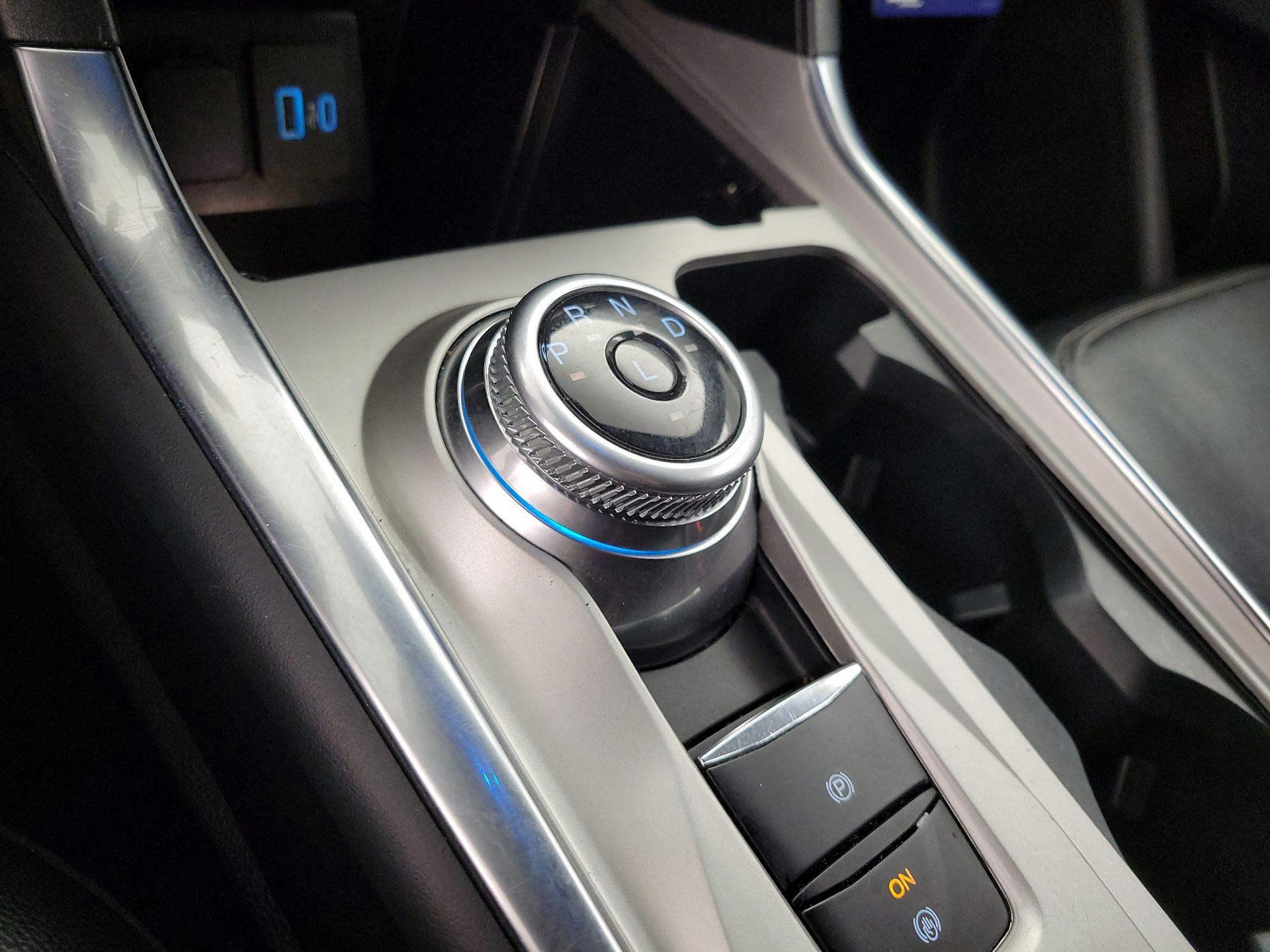 Thumbnail: 2023 Ford Explorer - 18