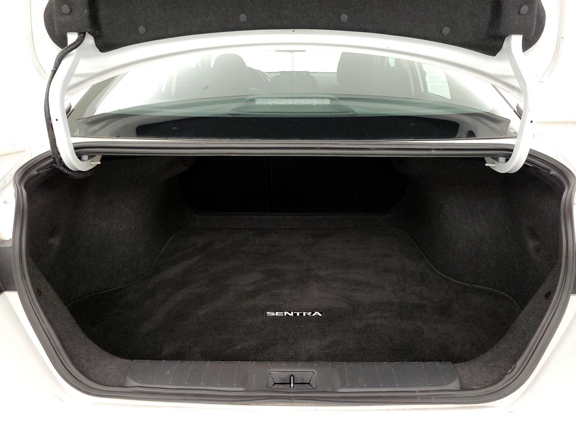 Thumbnail: 2024 Nissan Sentra - 20