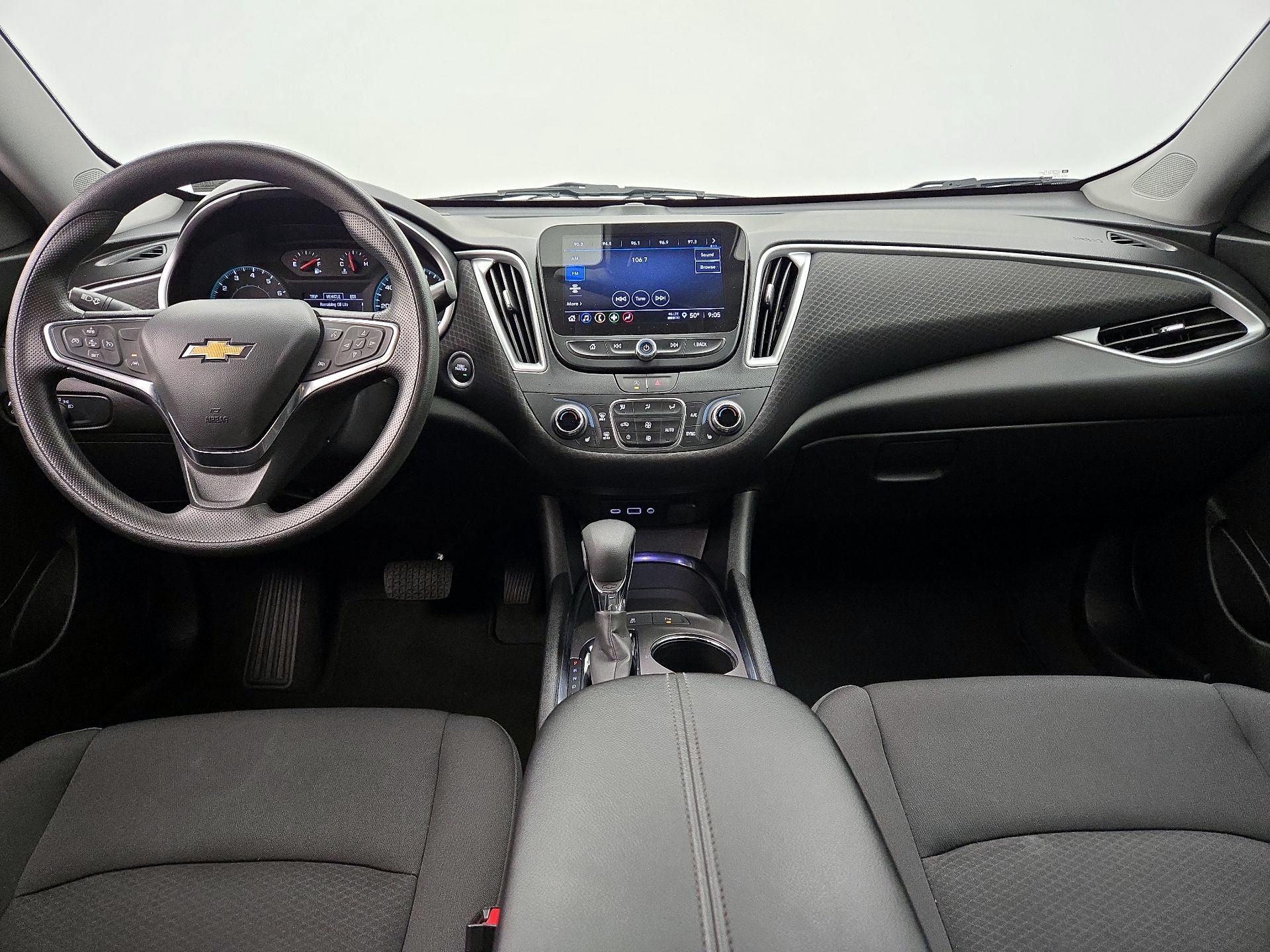 Thumbnail: 2024 Chevrolet Malibu - 9