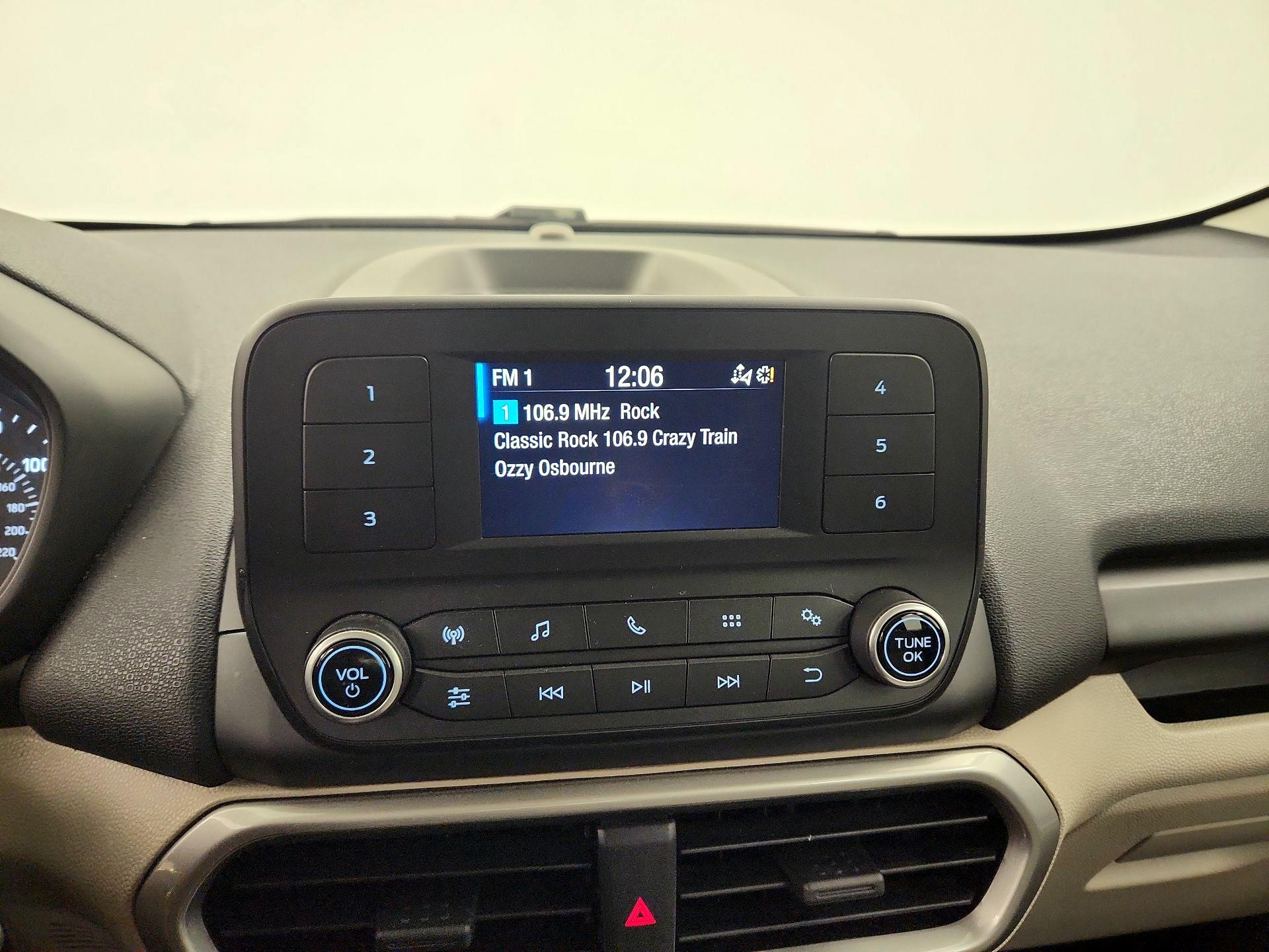 Thumbnail: 2021 Ford EcoSport - 15